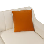 Canapé causeuse en velours beige moderne avec touches dorées et coussins moelleux pour le salon