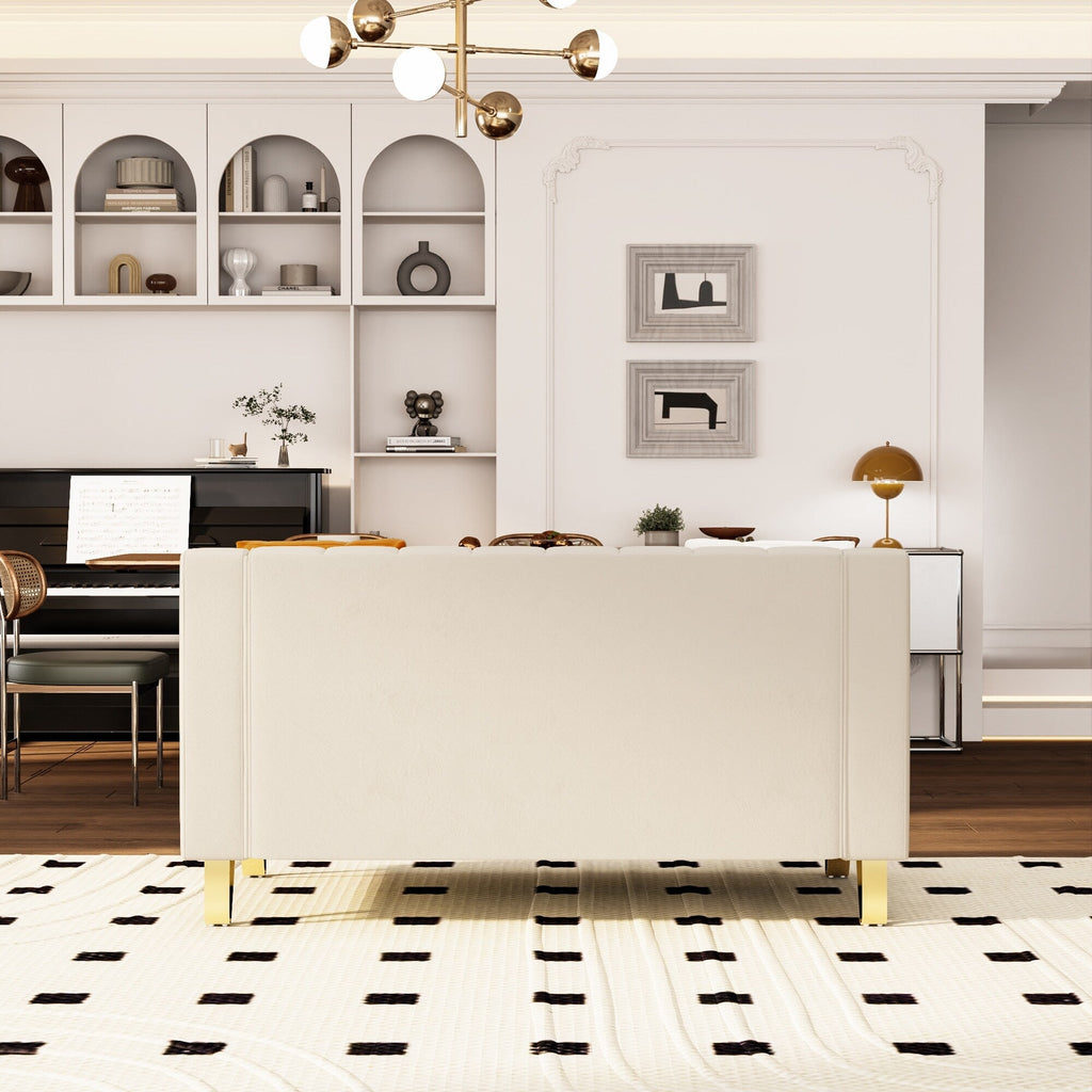 Canapé causeuse en velours beige moderne avec touches dorées et coussins moelleux pour le salon