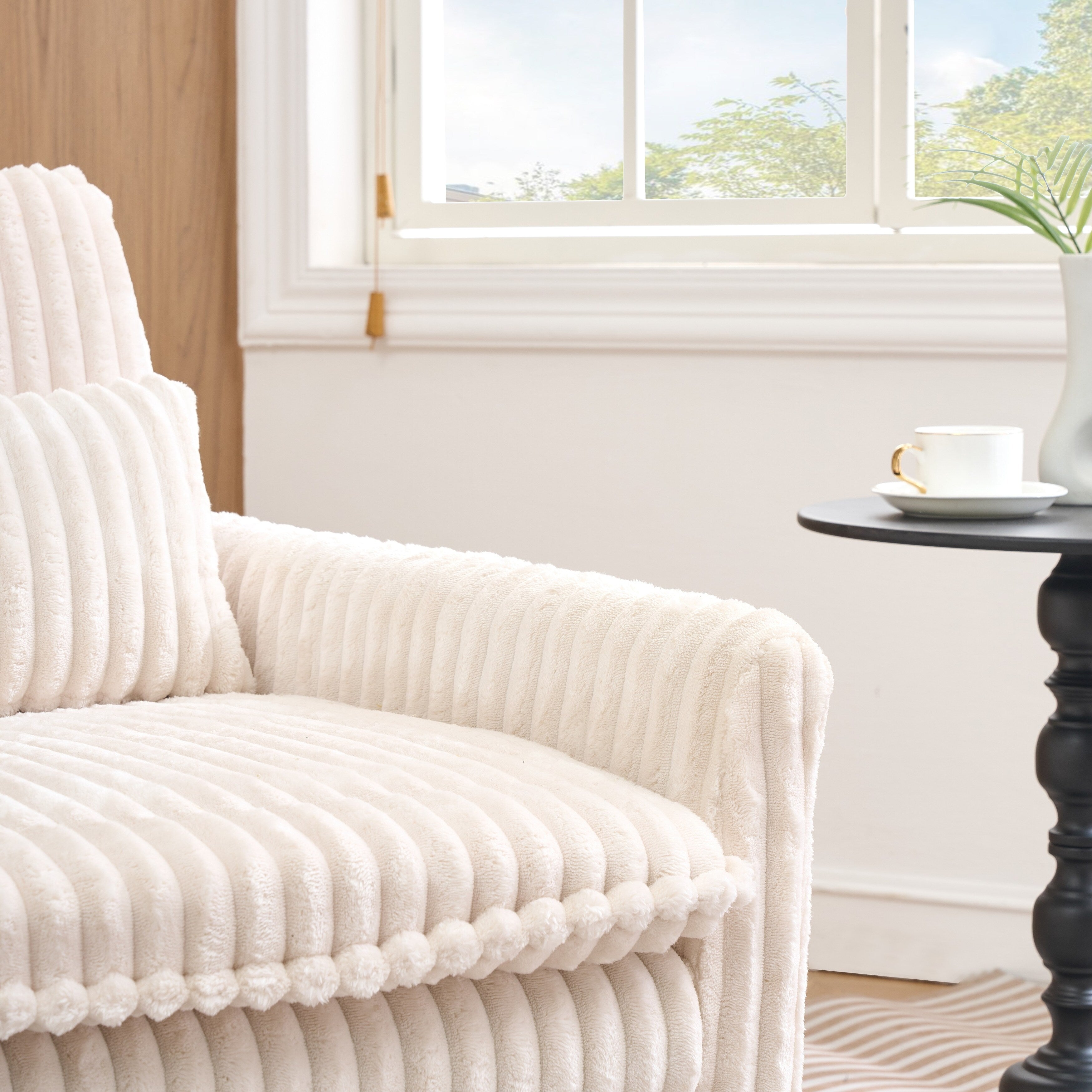 Chaise beige confortable pour petit appartement Chambre à coucher Balcon Petit canapé-lit Petit canapé paresseux Canapé avec oreiller