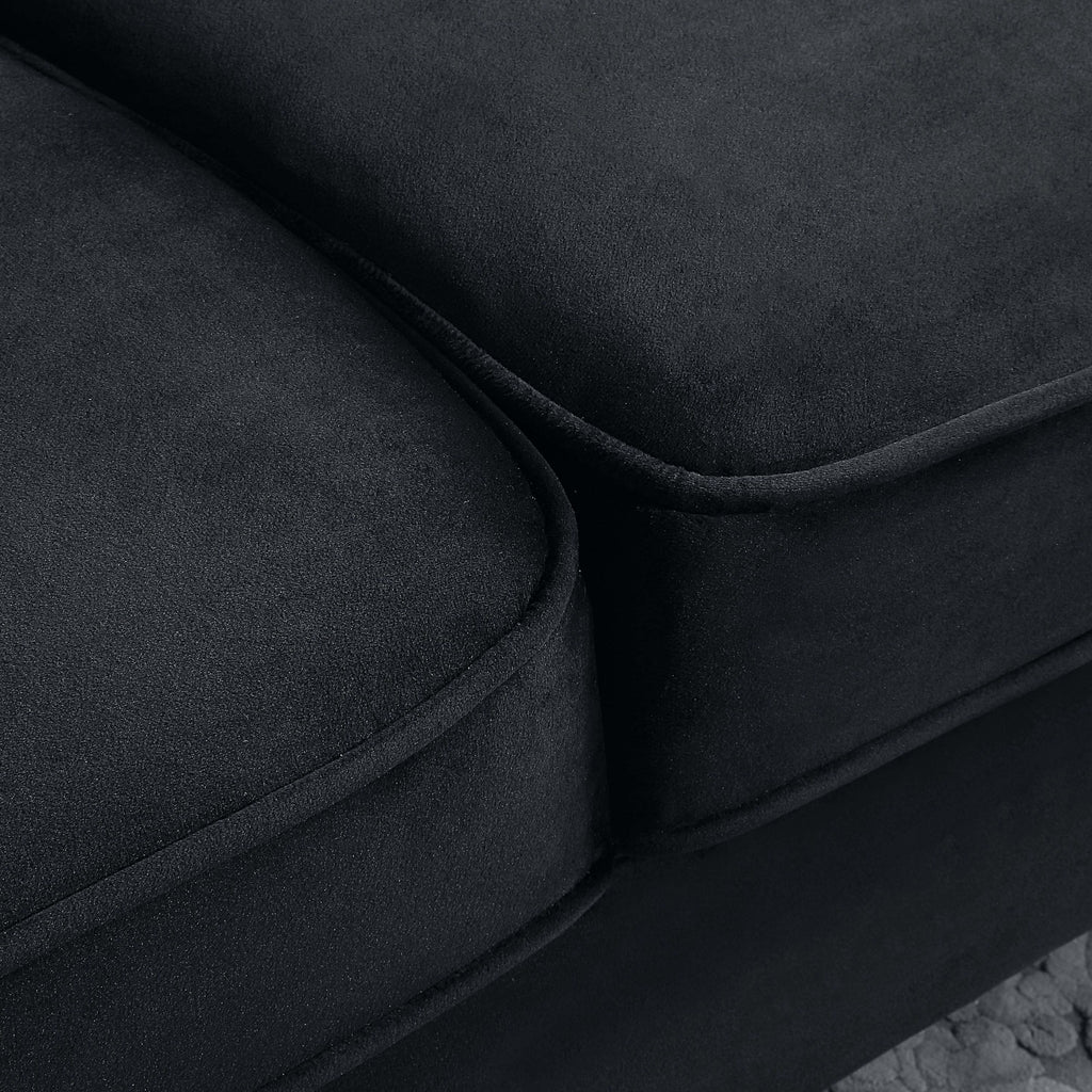 Canapé 3 places en velours noir 86.61 avec coussins et pieds en métal doré pour le salon