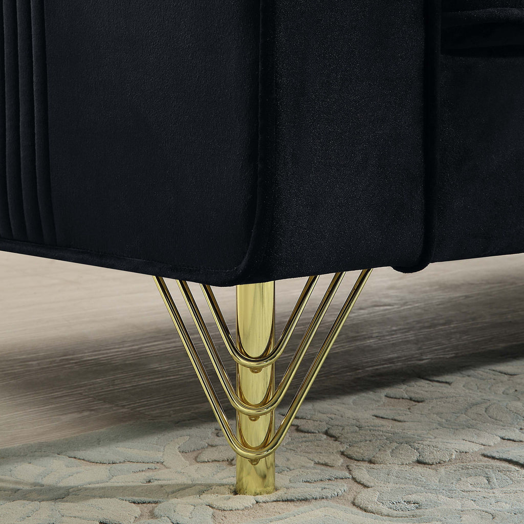 Canapé 3 places en velours noir 86.61 avec coussins et pieds en métal doré pour le salon