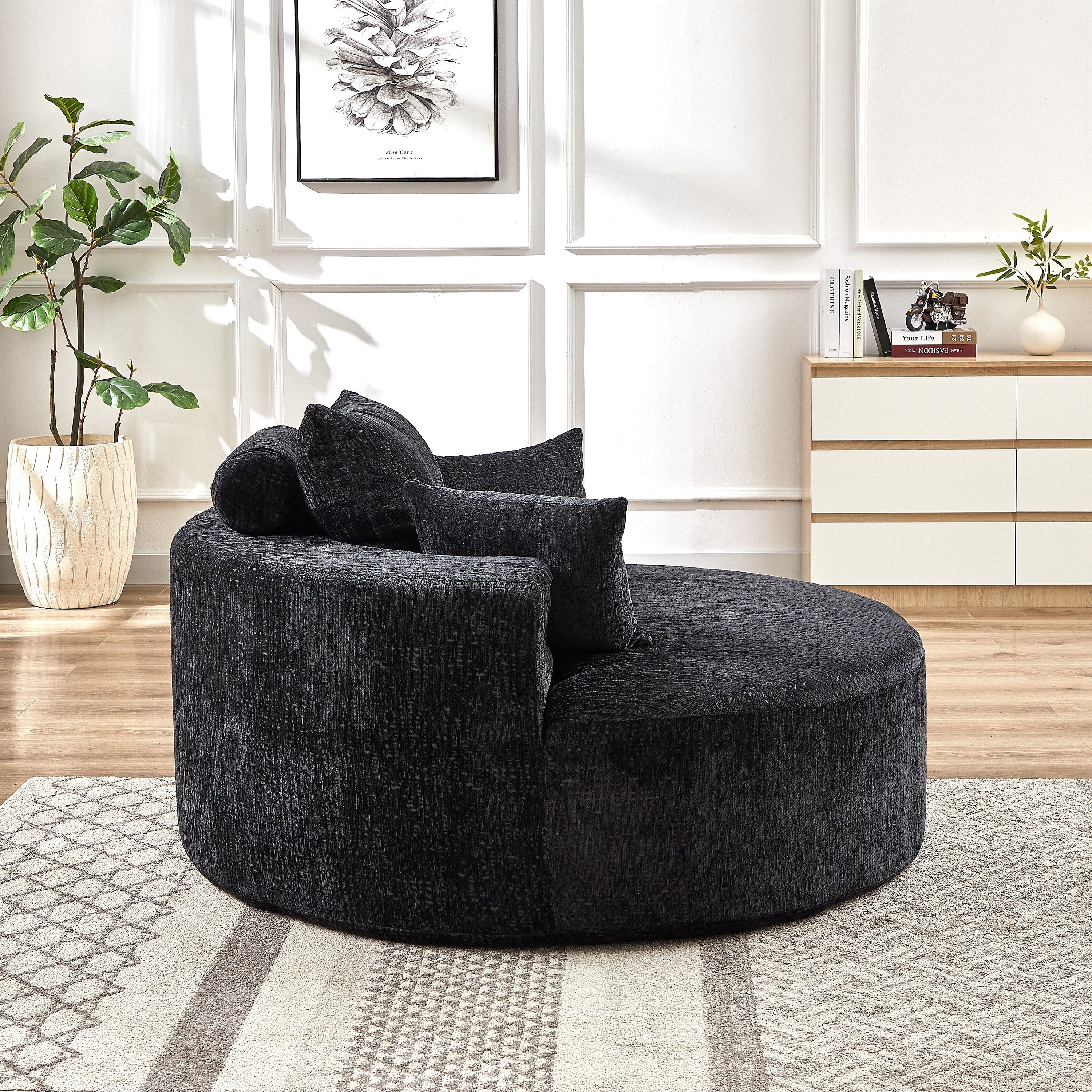 Canapé-lit simple rond en chenille noire avec coussin de dossier