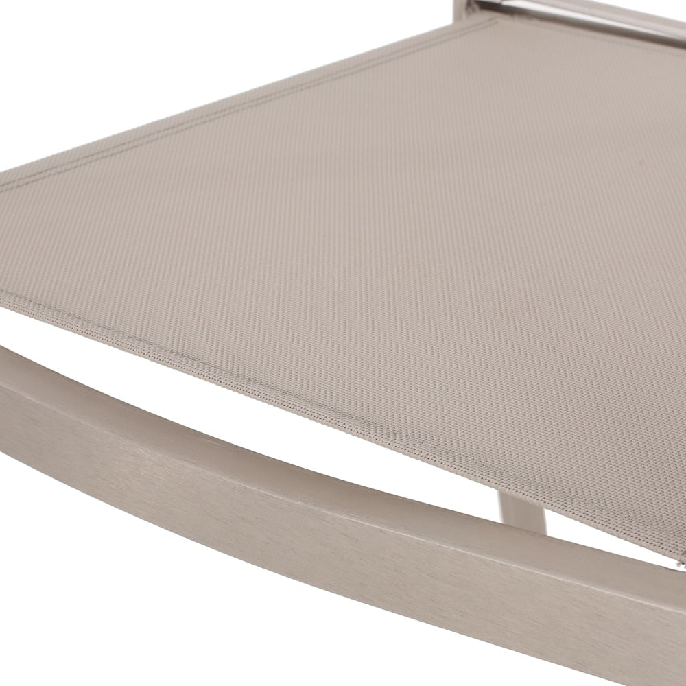 Ensemble de salle à manger d'extérieur moderne Boris 4 places en aluminium avec plateau en imitation bois par Christopher Knight Home