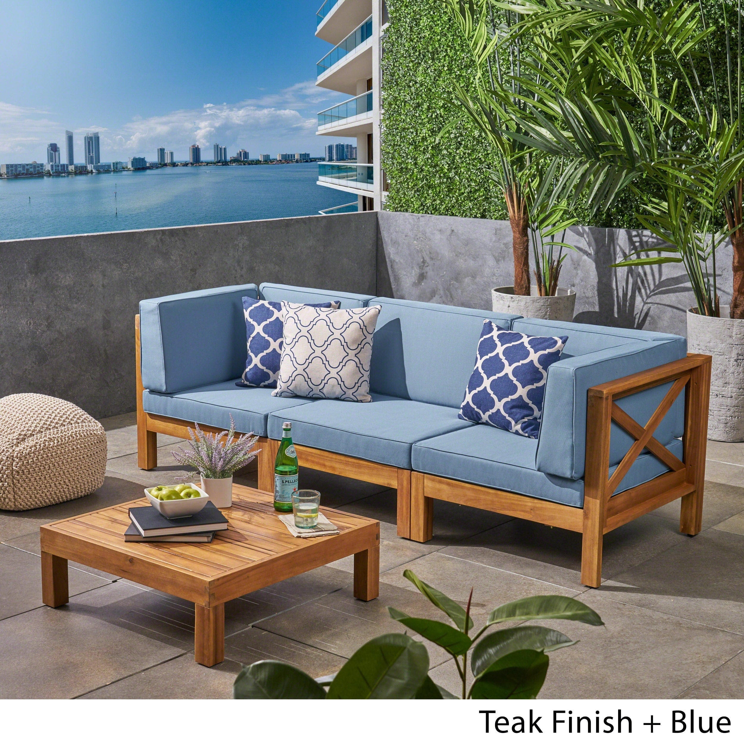 Ensemble de canapés d'extérieur 3 places en bois d'acacia Brava avec table basse et coussins par Christopher Knight Home