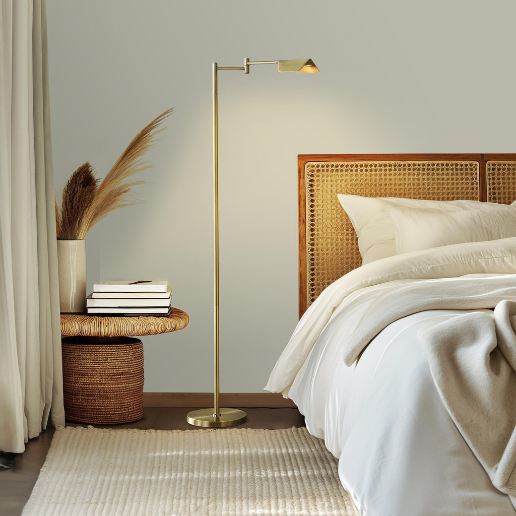 Lampadaire LED industriel Brightech Leaf de 53 po à intensité variable à 3 voies avec abat-jour empire en métal laiton