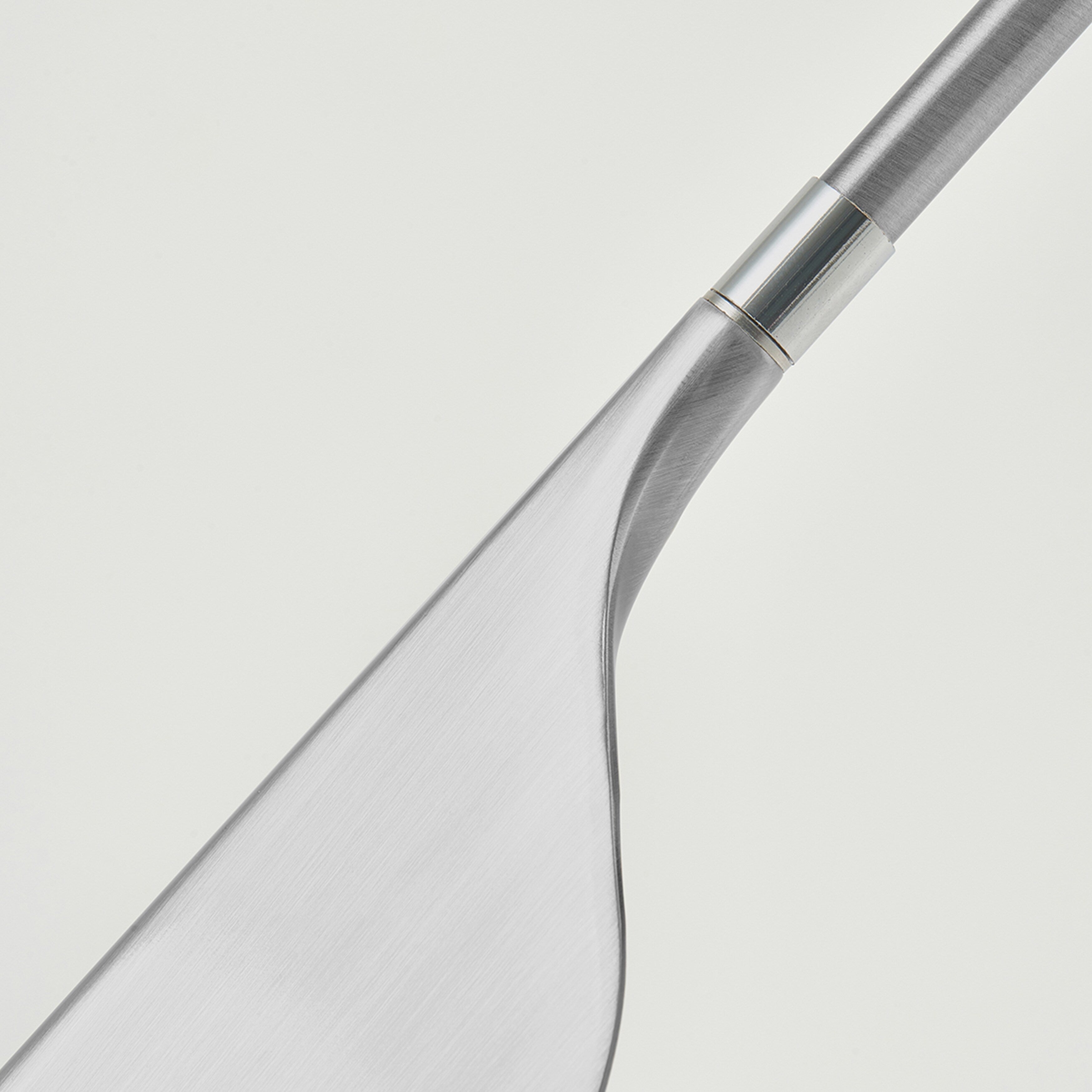 Lampadaire LED industriel Brightech Leaf de 53 po à intensité variable à 3 voies avec abat-jour empire en métal laiton