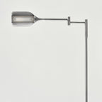 Lampadaire LED industriel Brightech Leaf de 53 po à intensité variable à 3 voies avec abat-jour empire en métal laiton