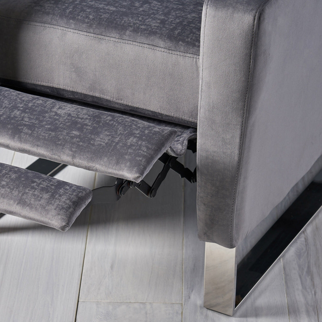 Fauteuil inclinable Brightwood à dossier haut et pieds en acier inoxydable par Christopher Knight Home