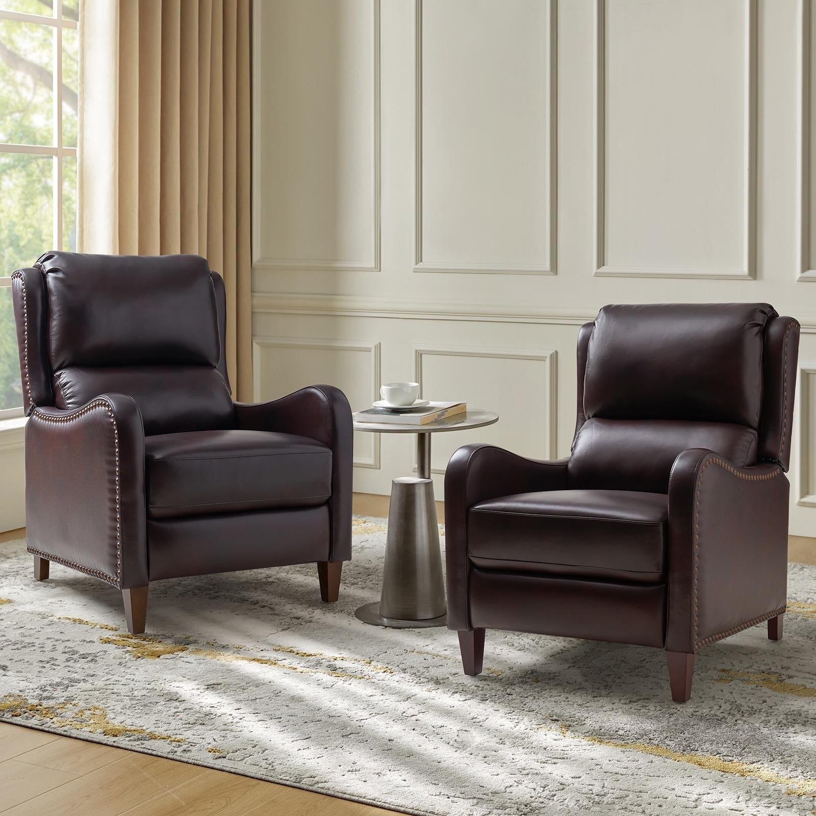 Fauteuil inclinable moderne Brigida en cuir véritable avec garniture cloutée et repose-pieds réglable, lot de 2 par HULALA HOME