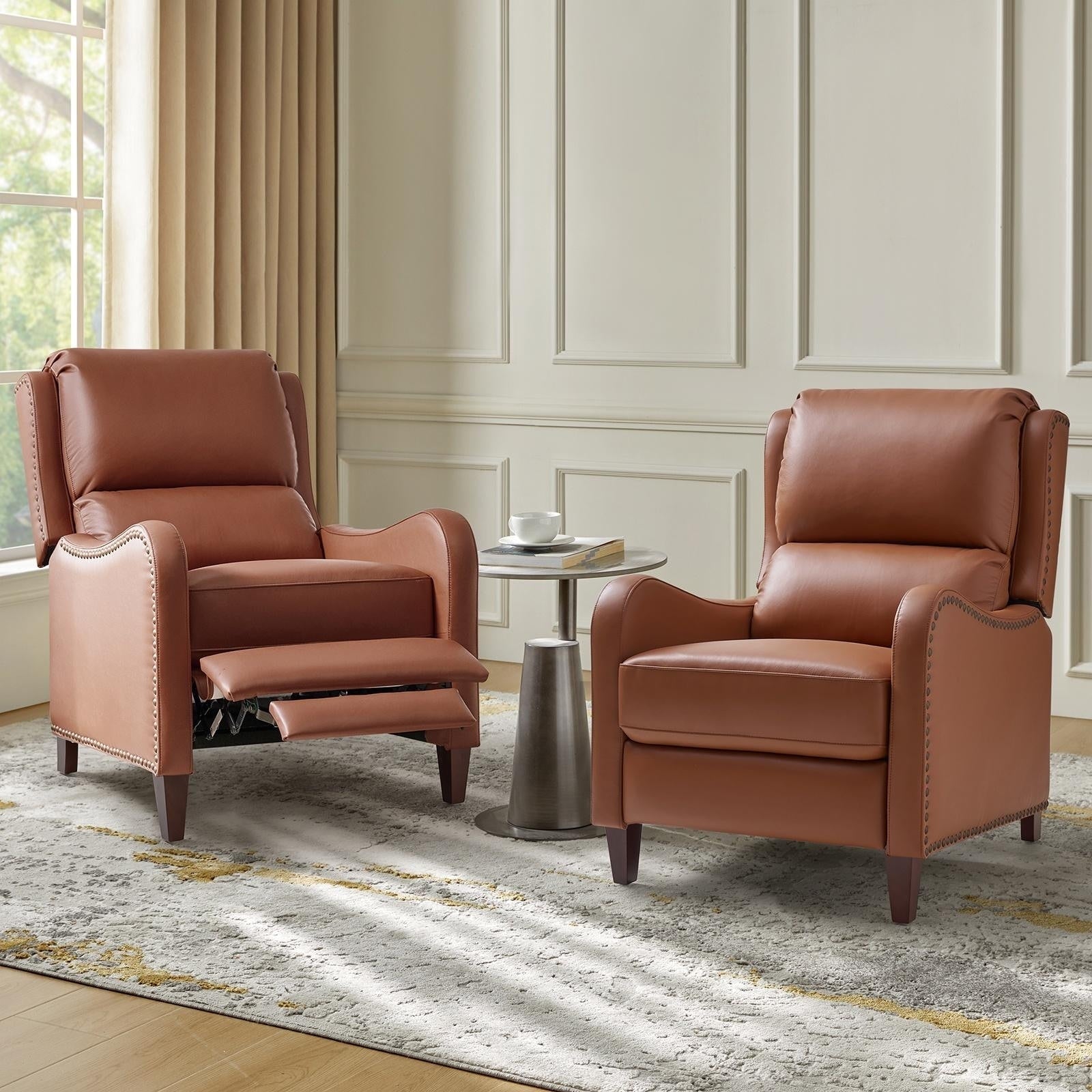 Fauteuil inclinable moderne Brigida en cuir véritable avec garniture cloutée et repose-pieds réglable, lot de 2 par HULALA HOME