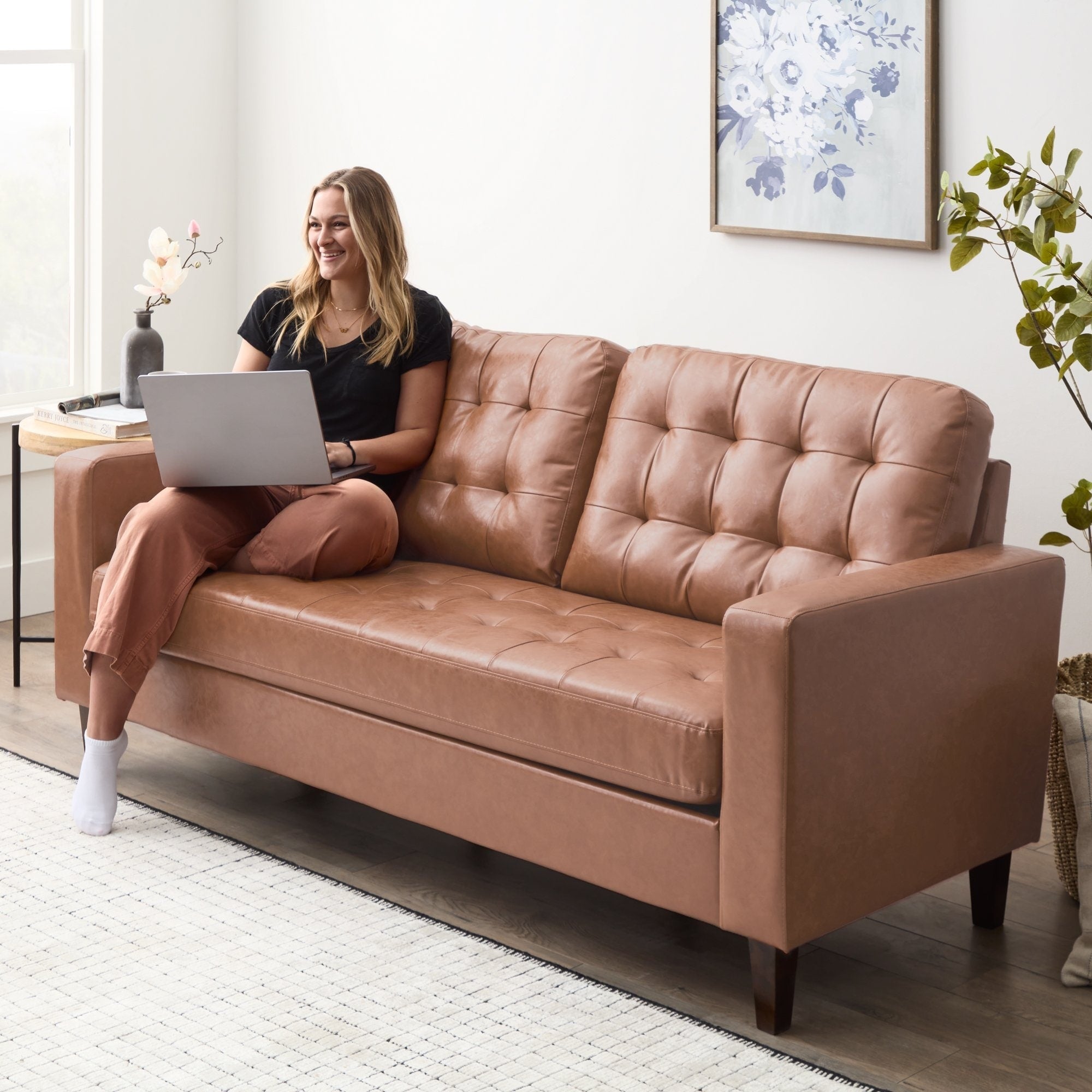 Canapé Brookside Brynn de 76 po à accoudoirs carrés en similicuir/velours/tissu