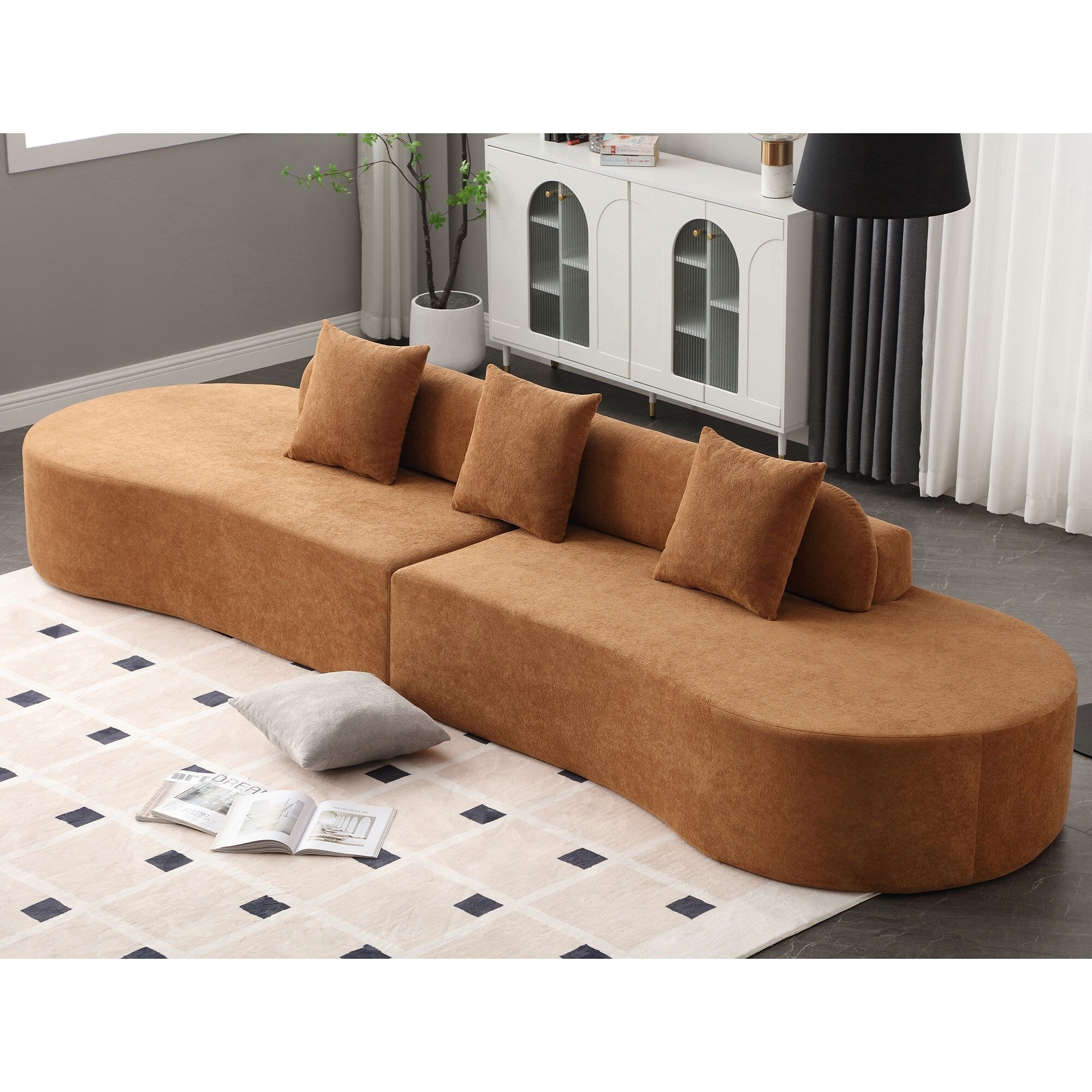 Canapé modulaire incurvé marron de 130,5 po au design ergonomique, tissu haute résilience et 3 coussins, aucun assemblage requis