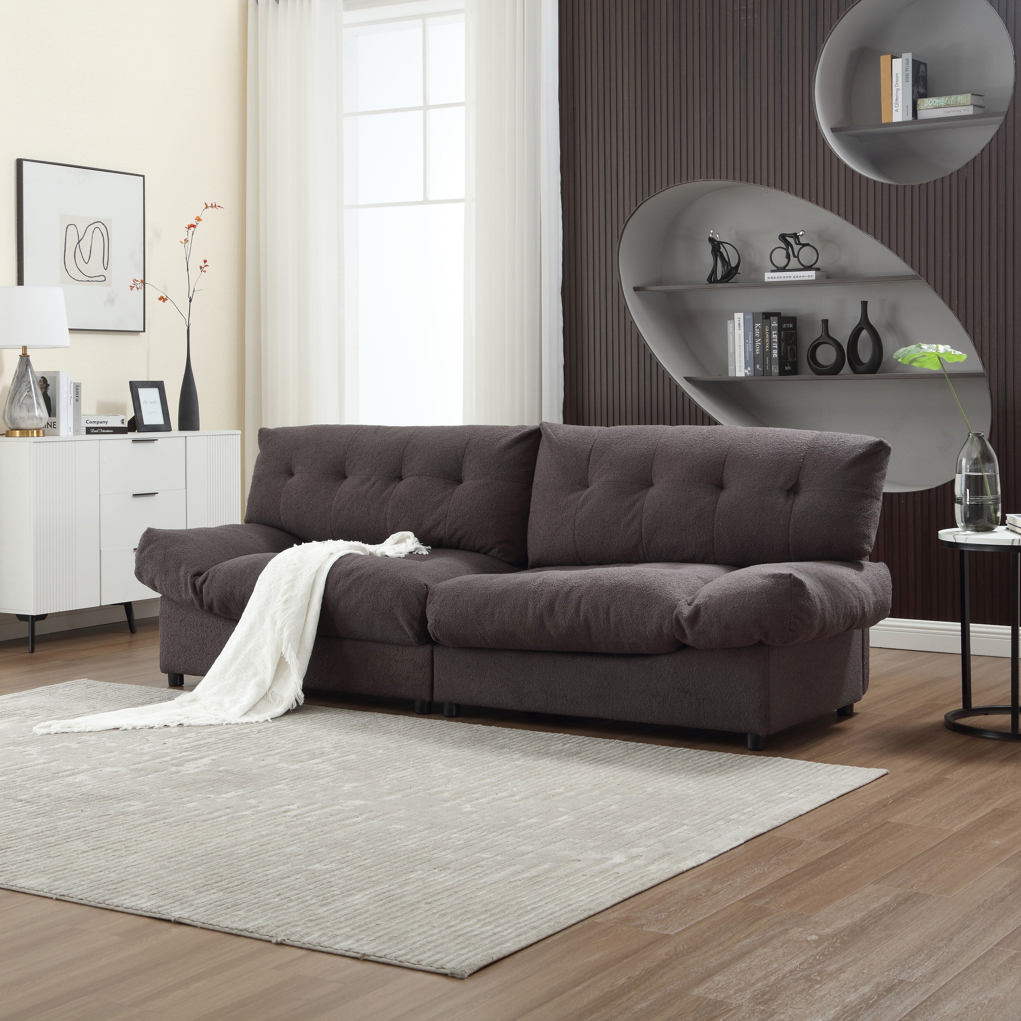 Canapé 2 places en tissu marron 96,46 pouces avec un design rembourré confortable, style nuage et pieds en plastique pour le salon