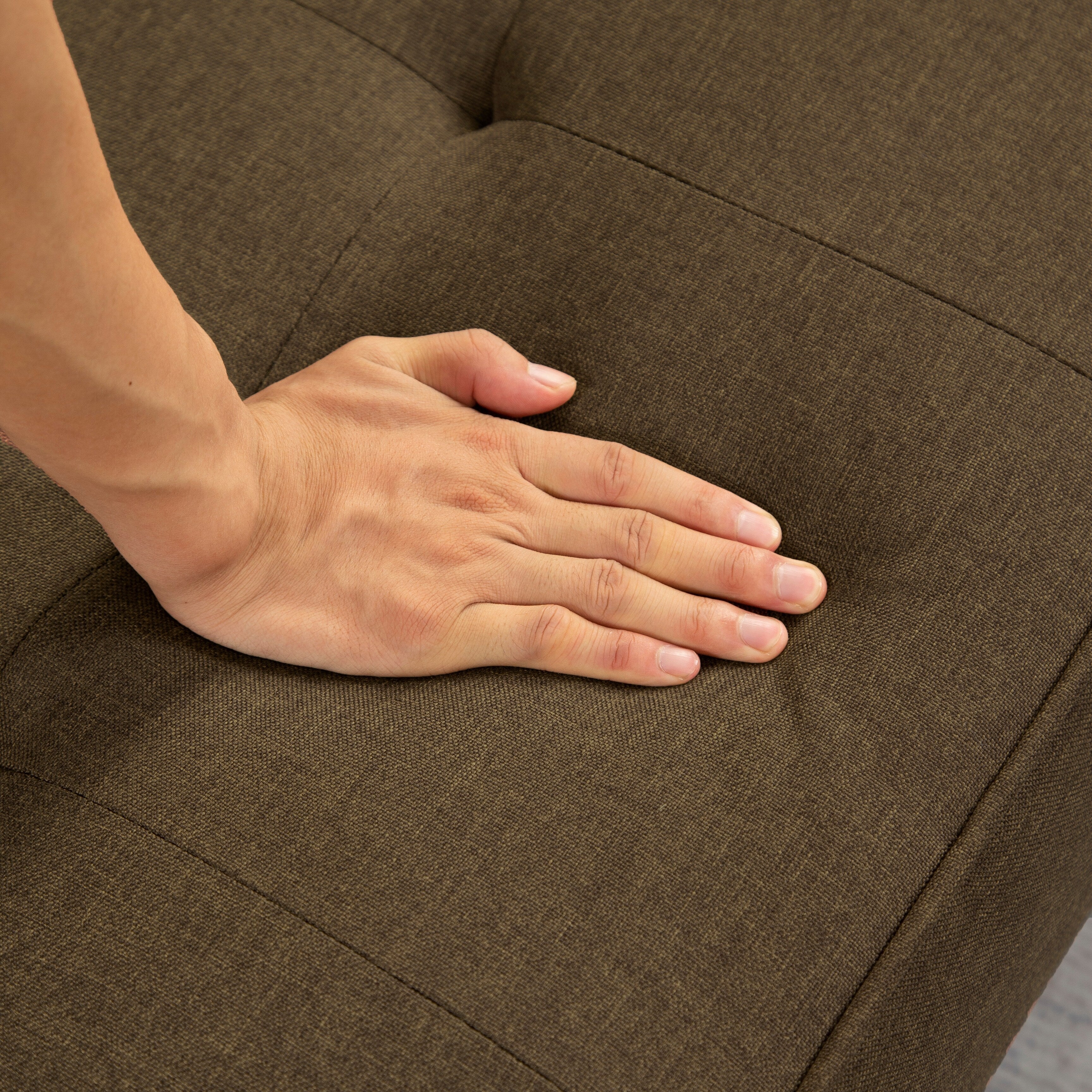 Canapé-lit futon 3 places convertible marron avec pieds en bois