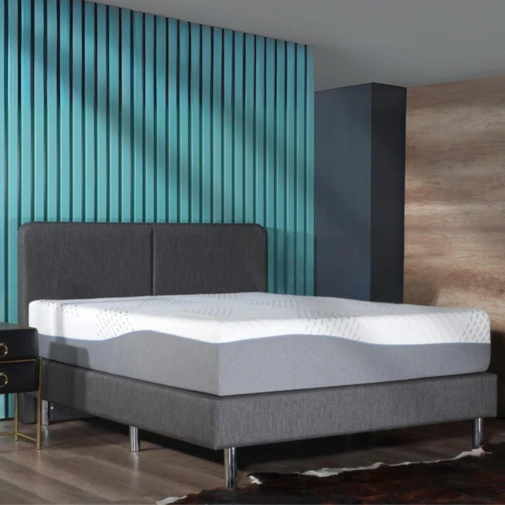 Matelas hybride California King Size Hopewell 12 à ressorts ensachés et housse amovible, avec gel rafraîchissant et bords à mémoire de forme