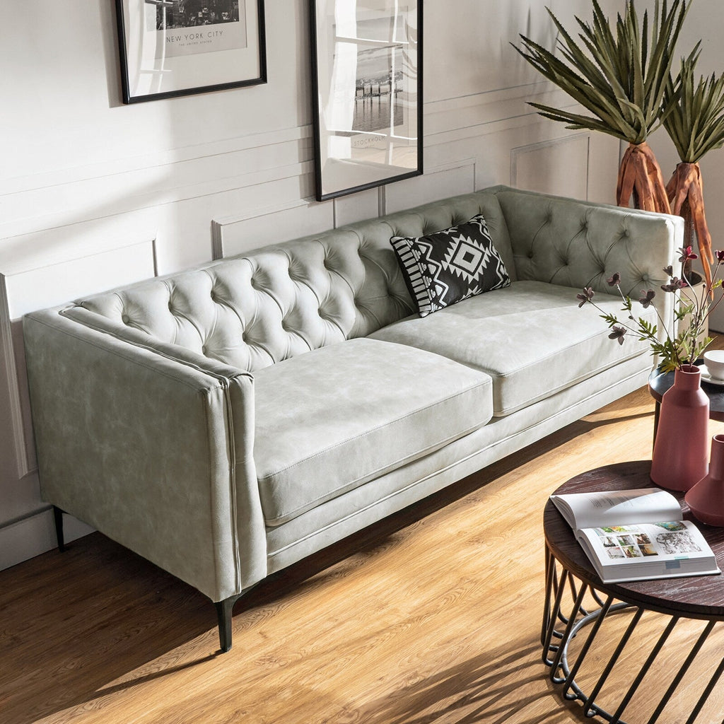 Canapé classique Calymne 84 à accoudoirs carrés et dossier capitonné par HULALA HOME