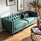 Canapé classique Calymne 84 à accoudoirs carrés et dossier capitonné par HULALA HOME