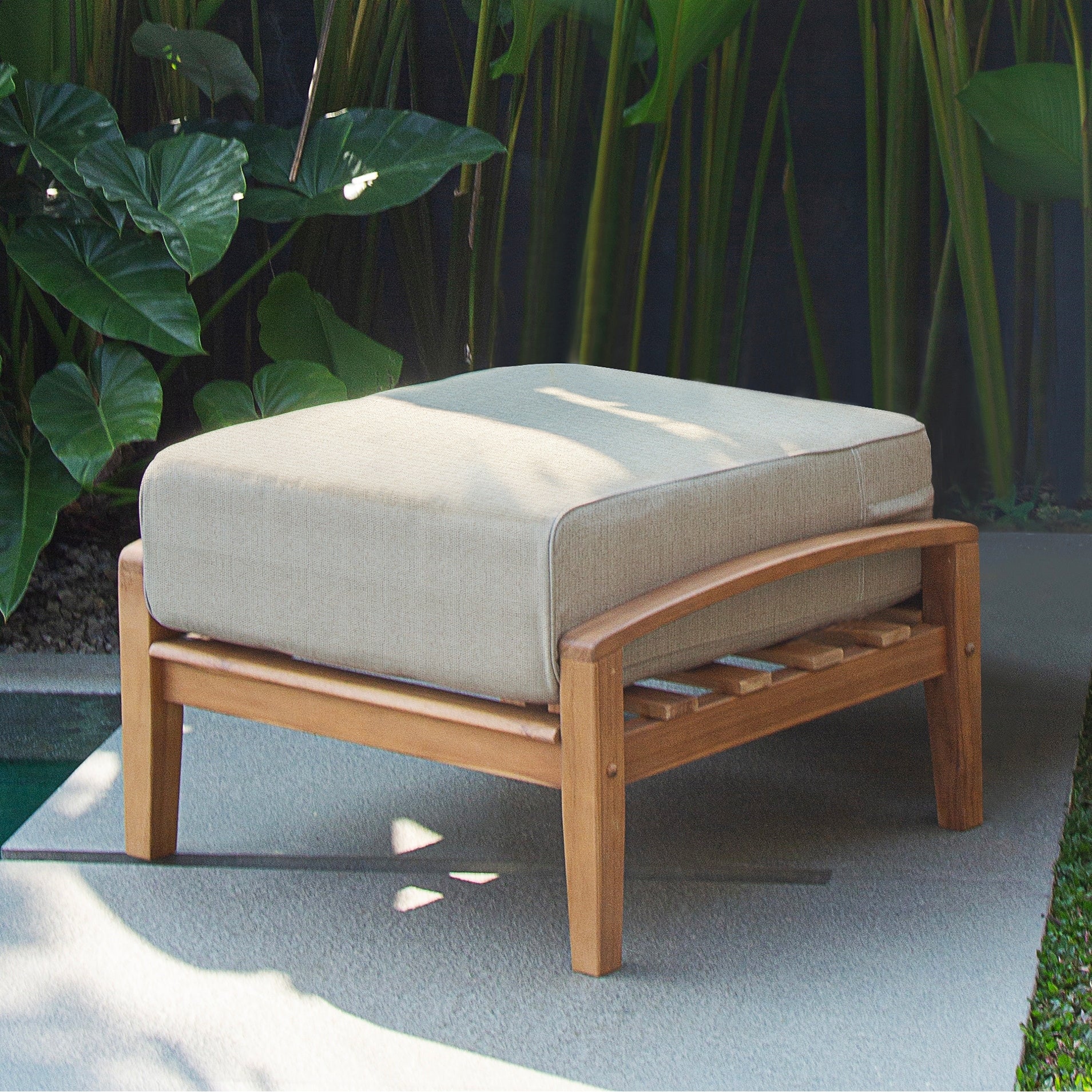 Ensemble de conversation de patio en teck Cambridge Casual Leon 7 pièces