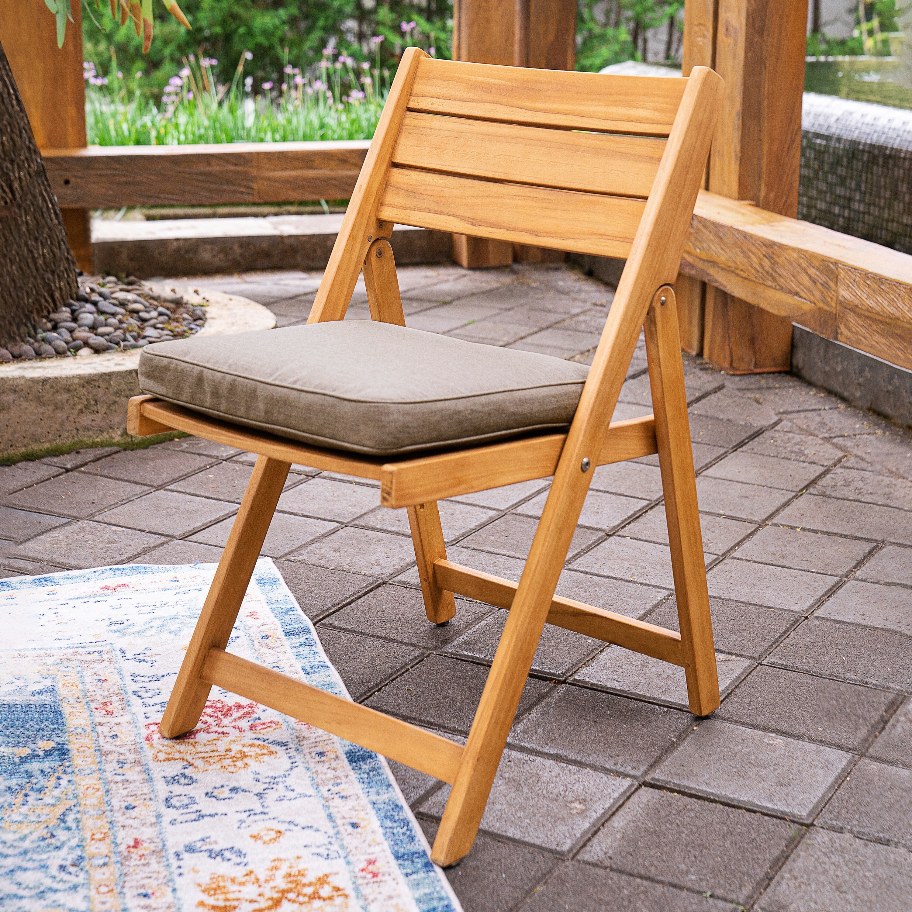 Ensemble de salle à manger d'extérieur pliable Cambridge Casual Miami 7 pièces en teck avec coussin de siège Sunbrella