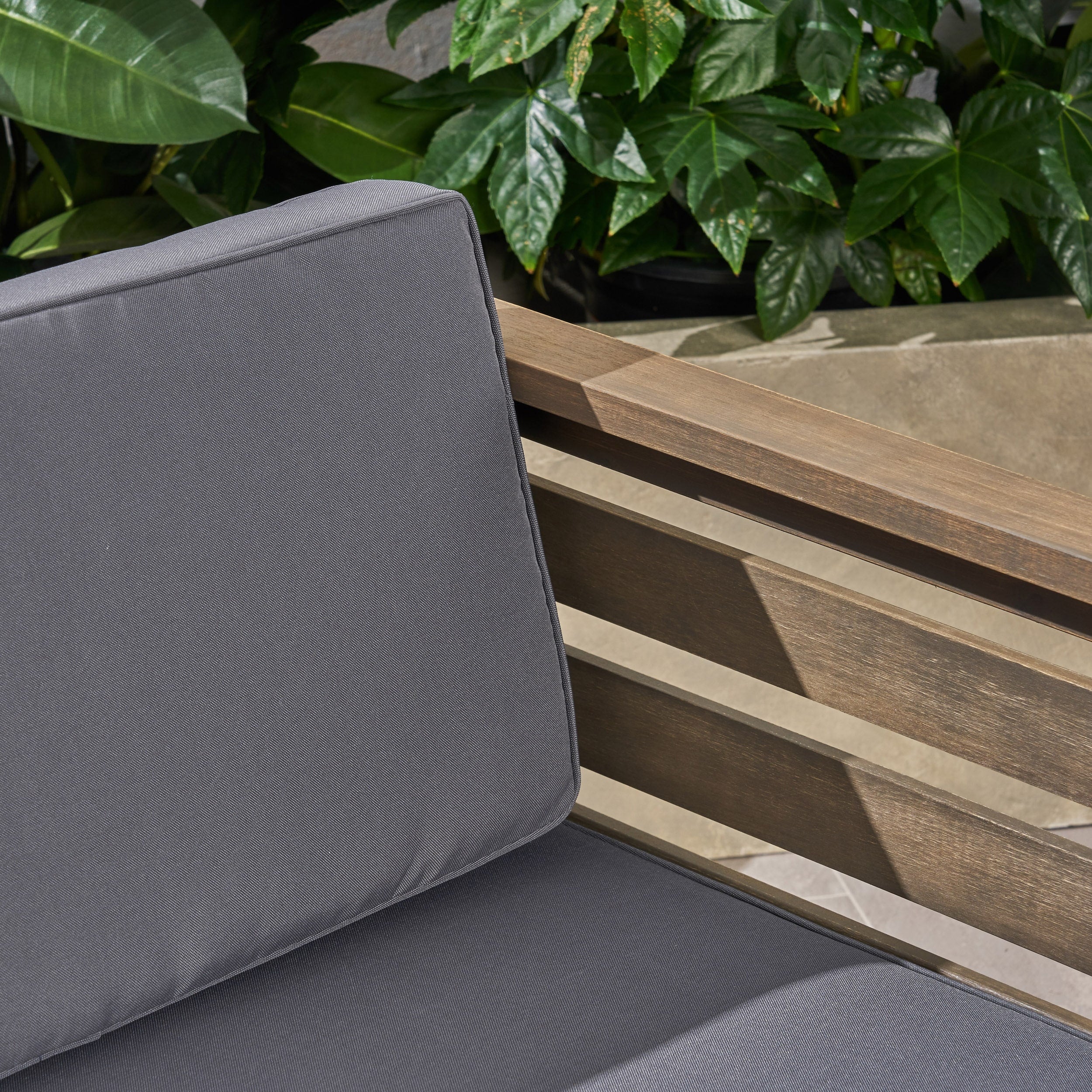 Ensemble de canapés d'extérieur Cambridge en bois, 5 pièces, par Christopher Knight Home