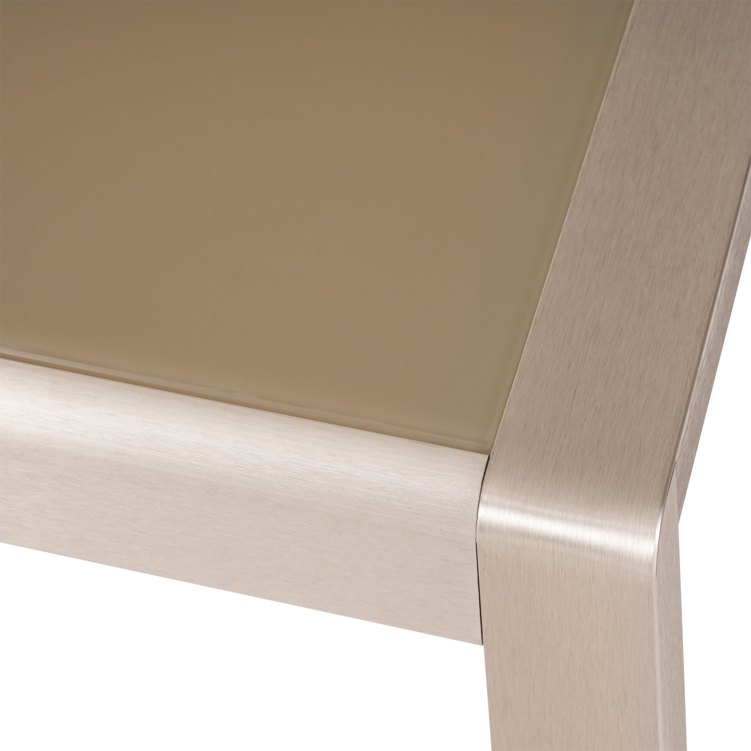 Ensemble de salon de jardin Cape Coral 5 places en aluminium avec 2 tables d'appoint par Christopher Knight Home