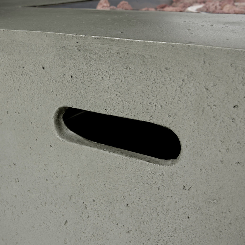 Ensemble de canapés d'extérieur Cape Coral 5 pièces avec foyer par Christopher Knight Home