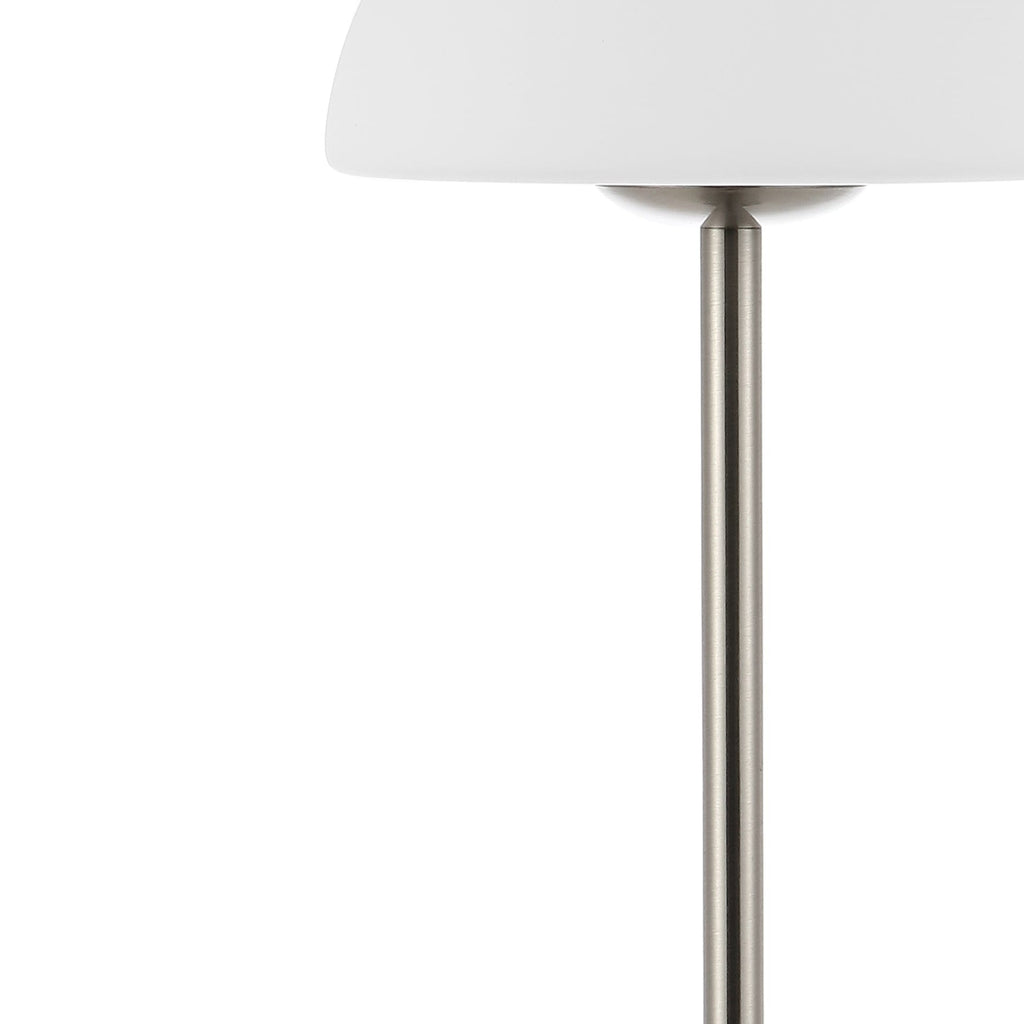 Lampe de table LED intégrée rechargeable sans fil Carson 12,5 cm, style minimaliste moderne, en fer, nickel/blanc, par JONATHAN Y