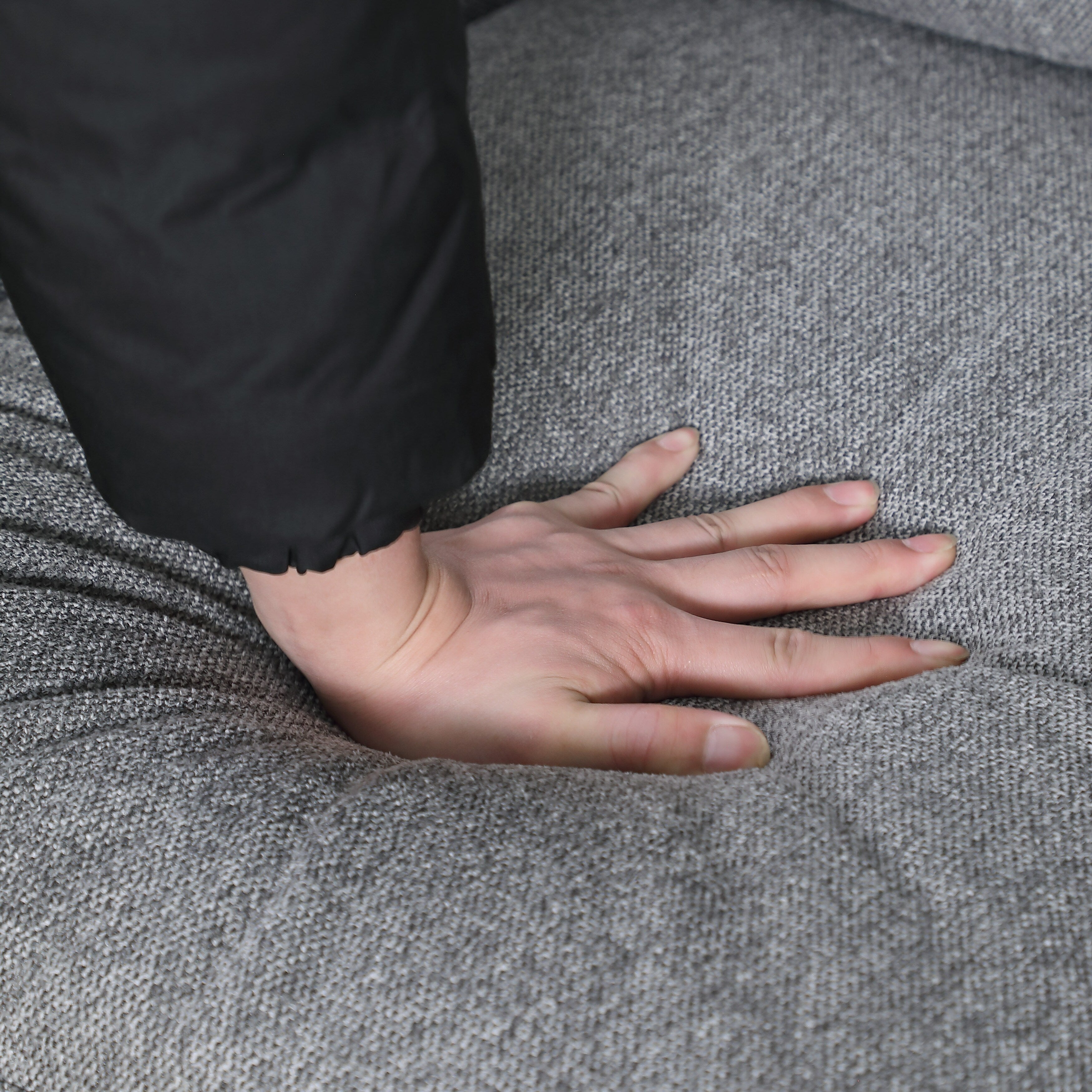 Canapé 3 places en chenille avec accoudoirs roulés