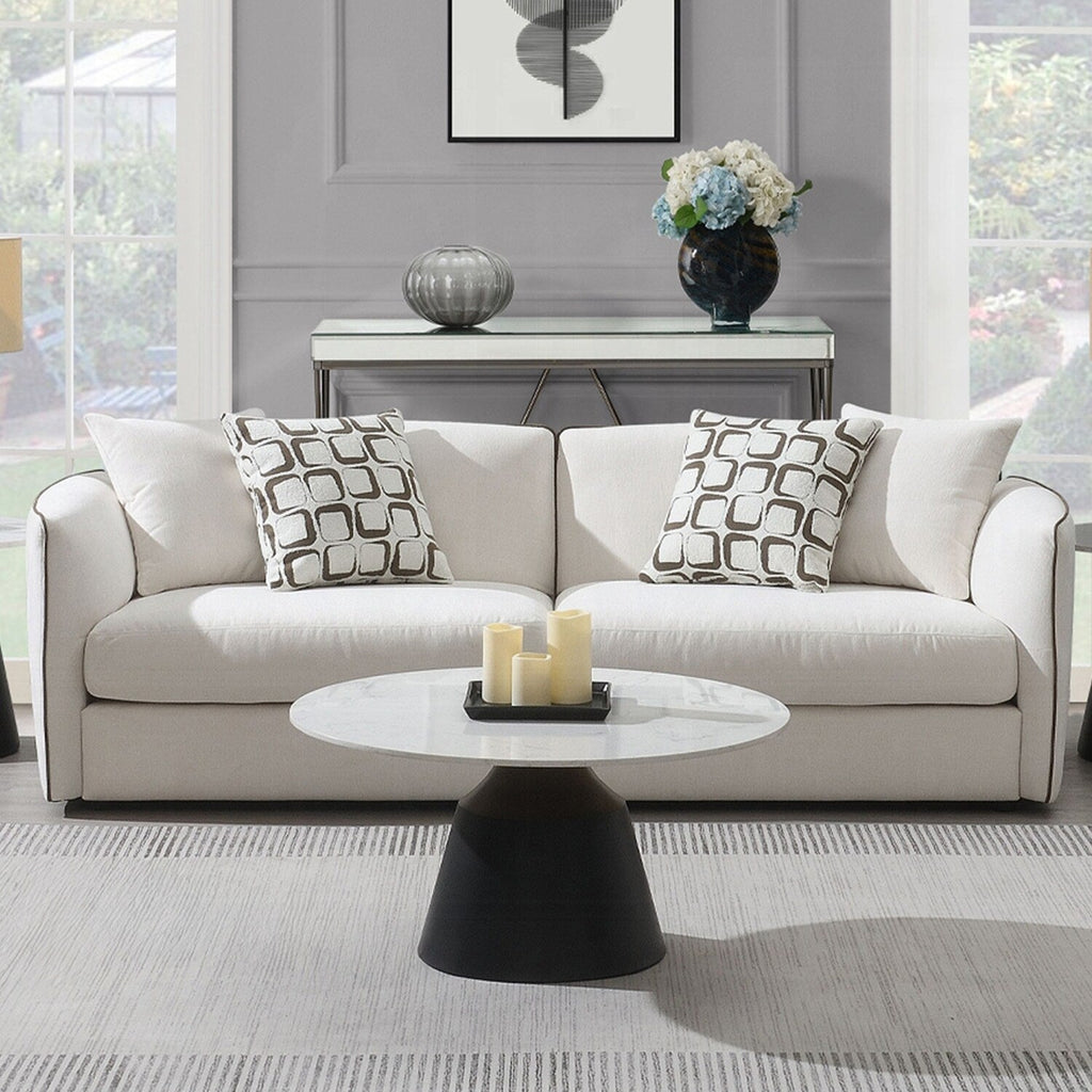 Canapé rembourré en chenille beige avec 4 coussins