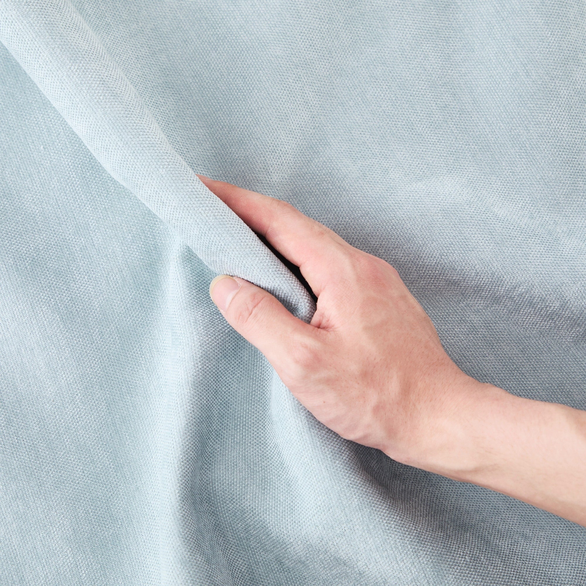 Canapé deux places en tissu chenille