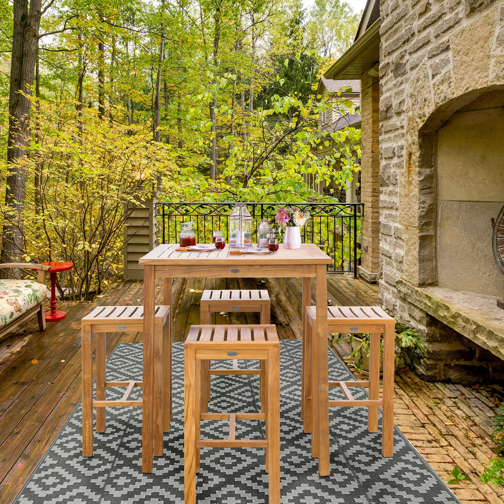 Ensemble de bar bistrot Chic Teak 5 pièces en teck Havana avec table carrée de 35 pouces et 4 tabourets de bar