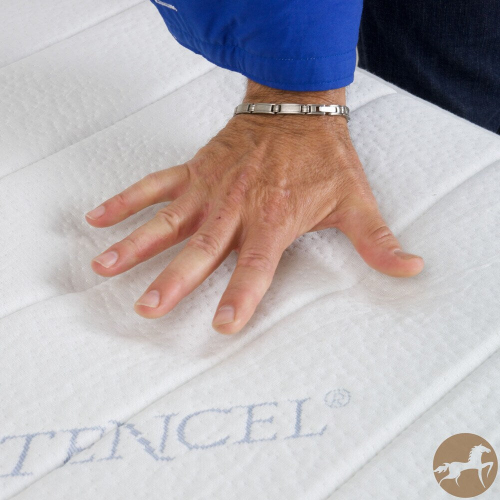 Matelas en mousse à mémoire de forme gel Christopher Knight Home Comfort mi-ferme de 11 pouces pour grand lit