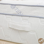 Matelas en mousse à mémoire de forme gel Christopher Knight Home Comfort mi-ferme de 13 pouces pour grand lit