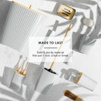 Ensemble d'accessoires de salle de bain en bambou Clara Clark avec rideau de douche, brosse de toilette, poubelle et distributeur de savon