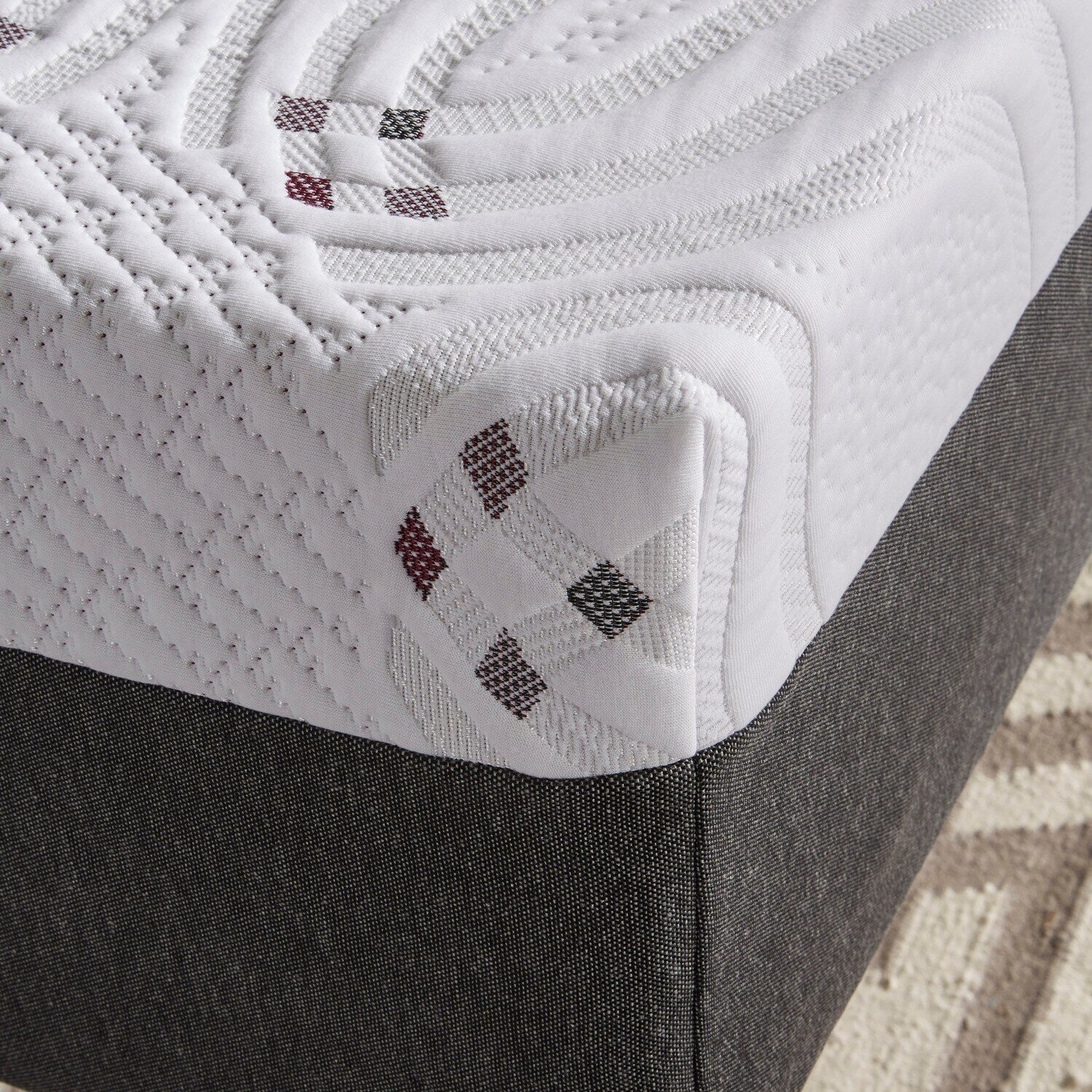 Ensemble de matelas en mousse à mémoire de forme ComforPedic Loft de BeautyRest de 12 pouces