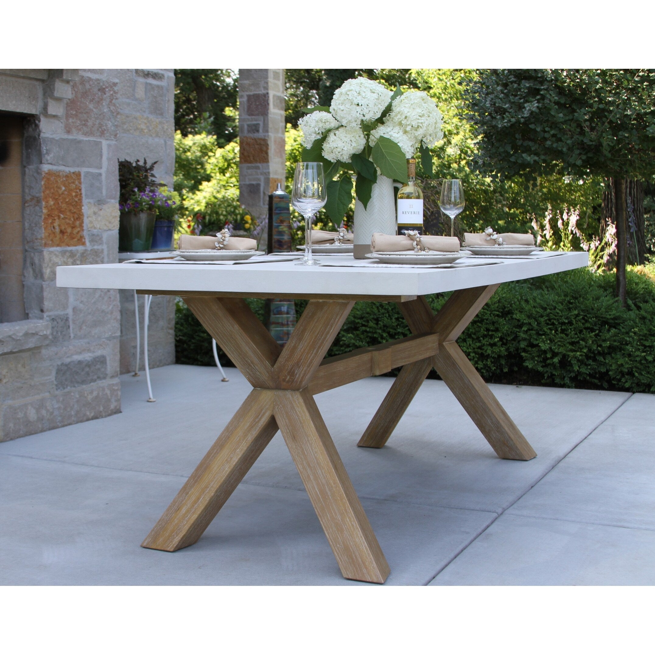 Ensemble de salle à manger Cordelia 6 pièces en composite ivoire et eucalyptus avec banc