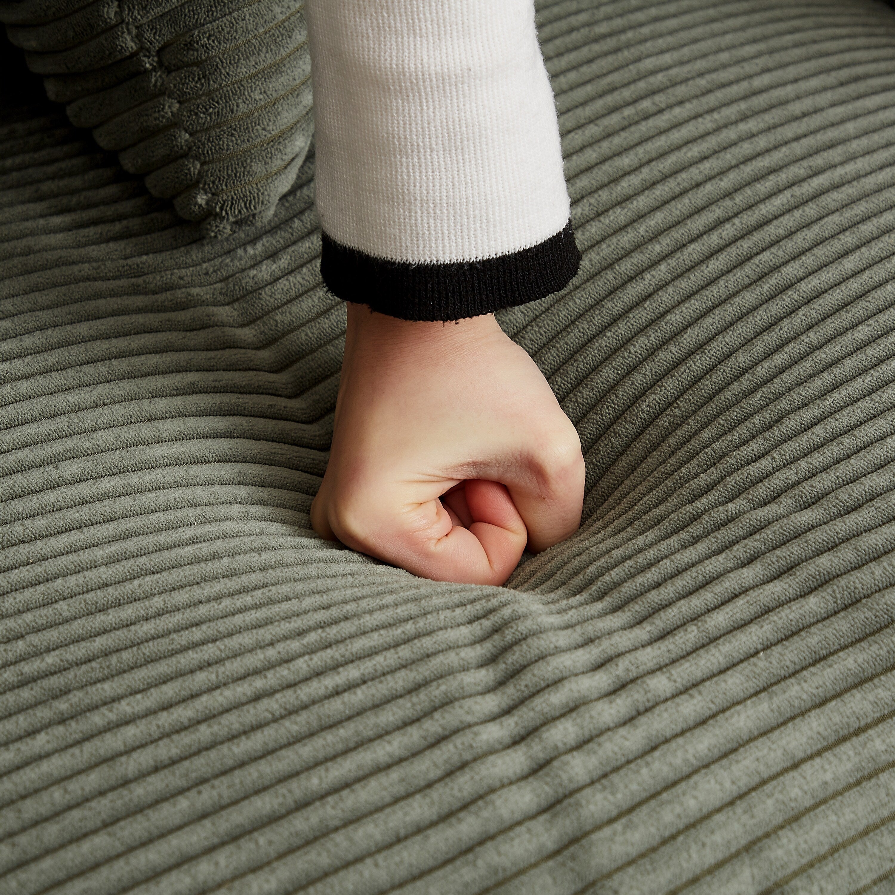 Canapé-lit deux places en velours côtelé pour salon, canapé rembourré de grande taille, siège profond, avec 2 oreillers