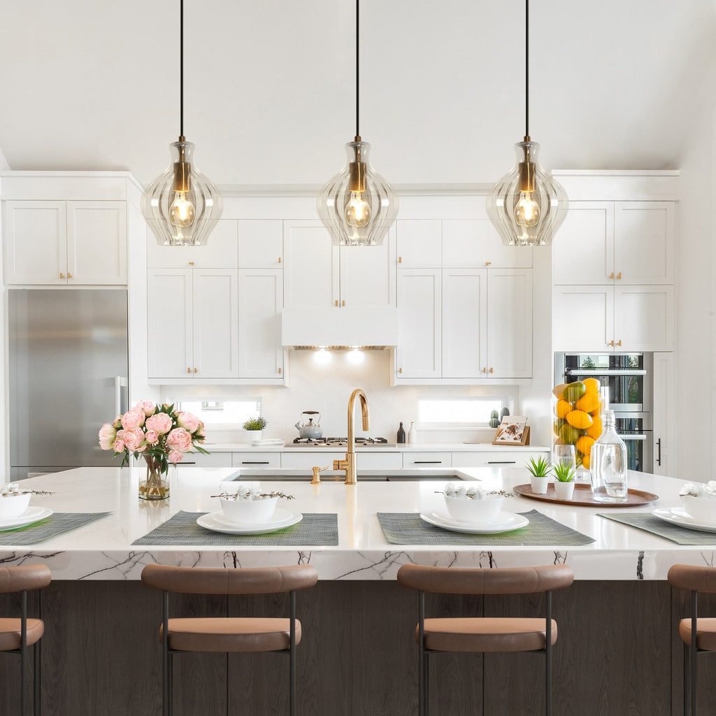 Suspension Coria en laiton moderne du milieu du siècle, 1 ampoule, chic, à intensité variable, pour îlot de cuisine, salle à manger en verre cannelé