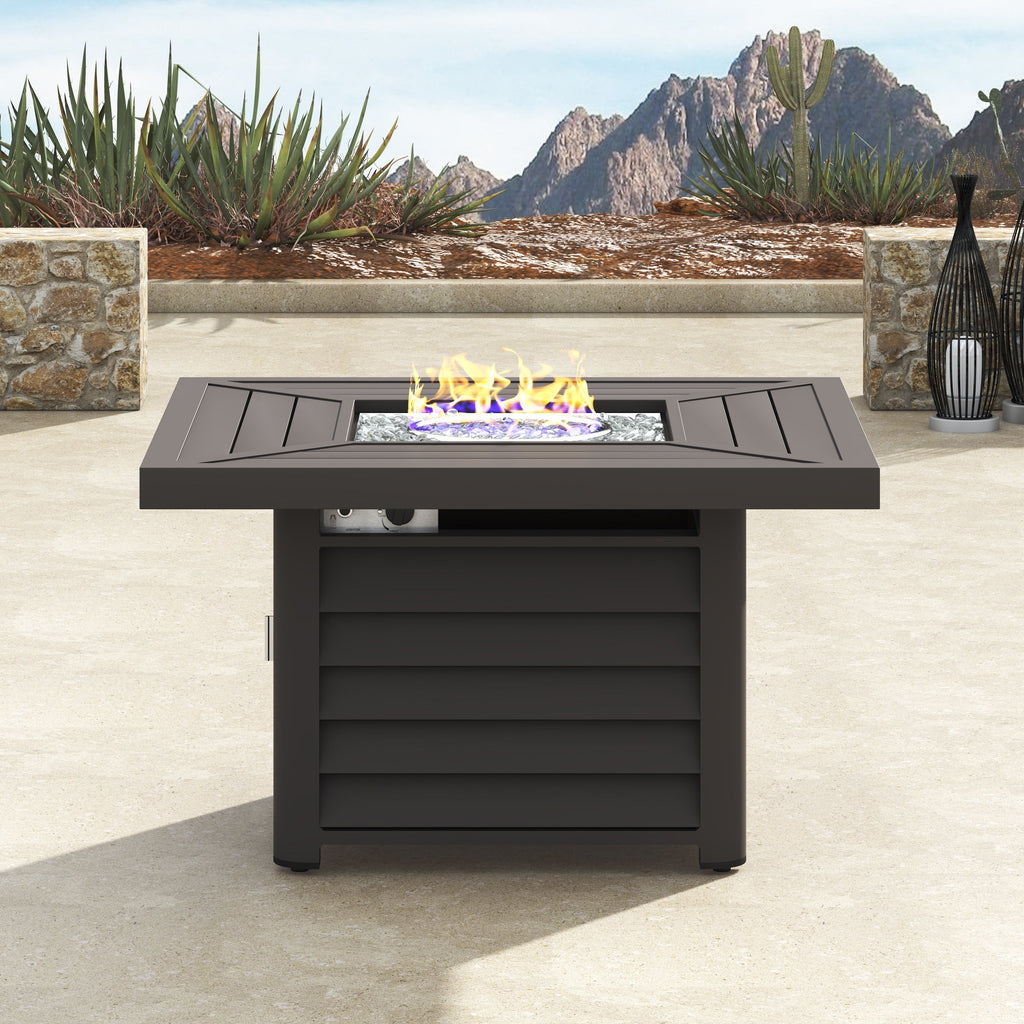 Ensemble de salon de jardin pivotant Corvus Vasconia 5 pièces en résine tressée avec table à feu