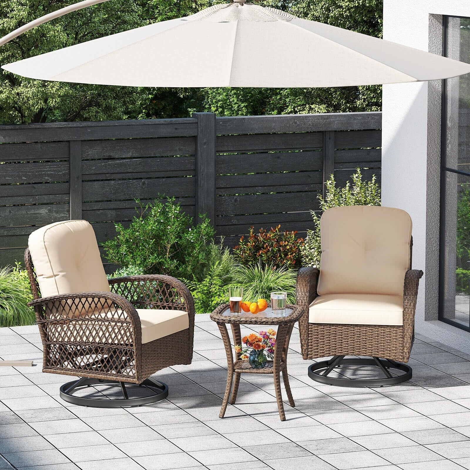 Ensemble de 3 chaises pivotantes et oscillantes Costway pour patio - Voir les détails
