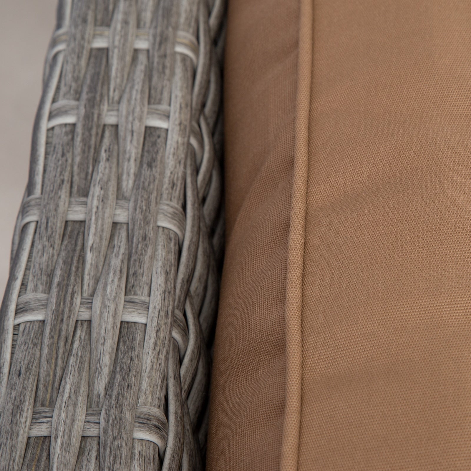 Ensemble de 3 chaises pivotantes à bascule en osier pour patio Cozywor