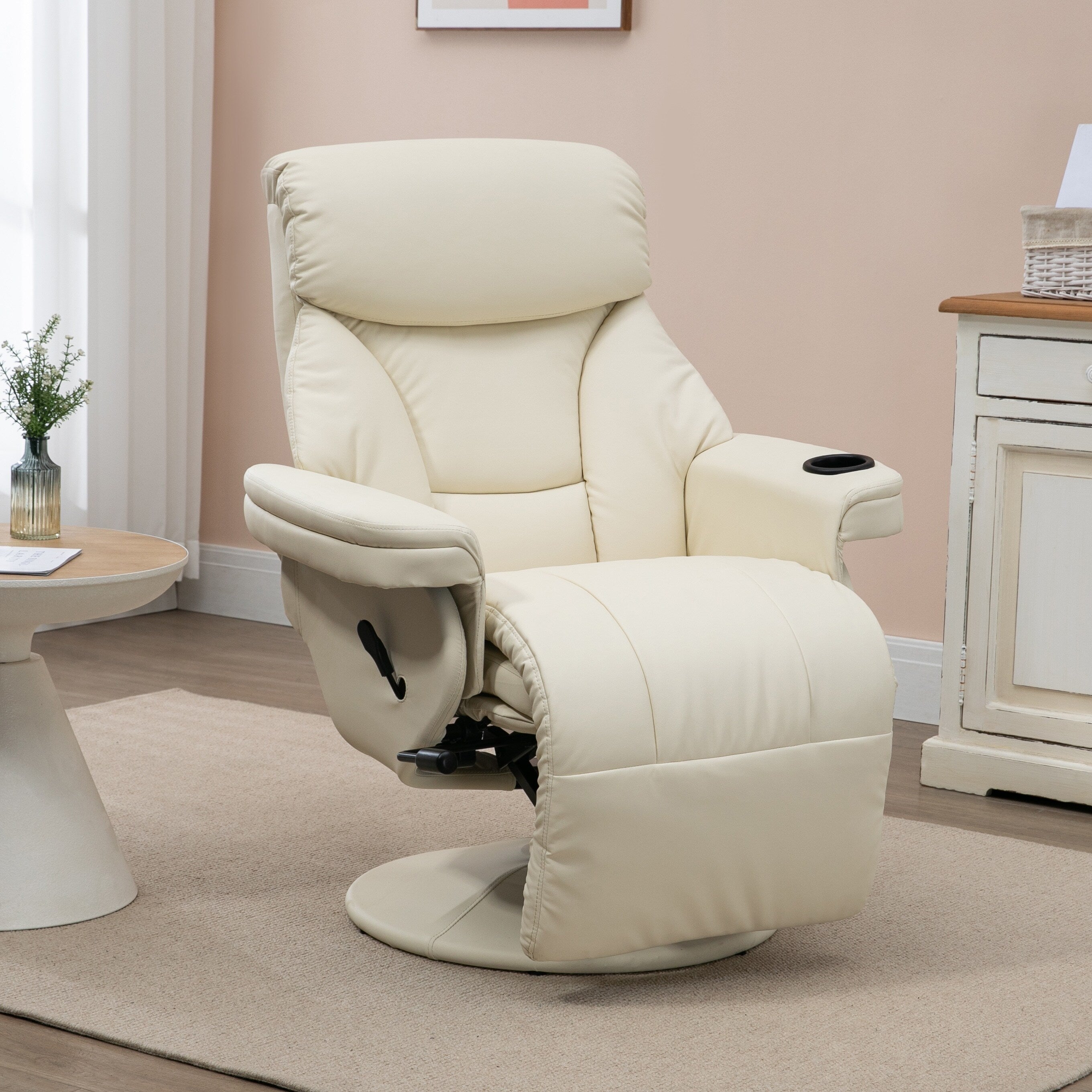 Fauteuil inclinable pivotant en cuir PU crème avec repose-pieds manuel, porte-gobelet, rangement latéral et inclinaison à 135°