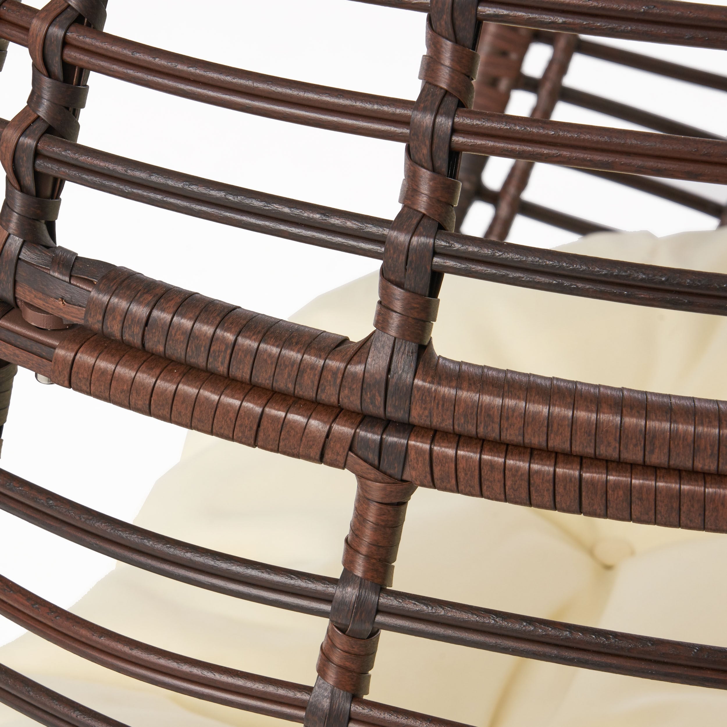 Fauteuil lounge en osier Cutter Teardrop par Christopher Knight Home