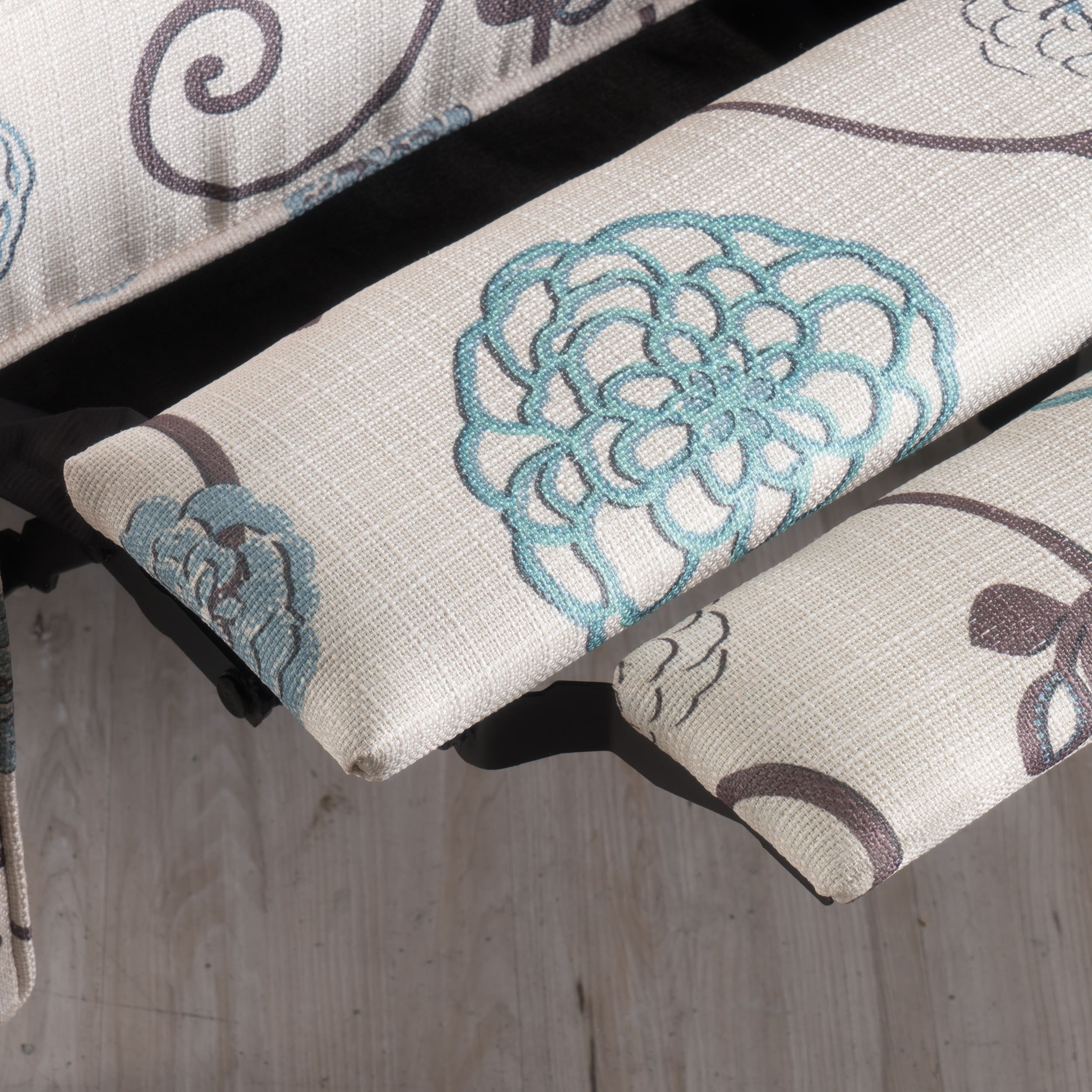 Fauteuil club inclinable à motif floral Darvis par Christopher Knight Home