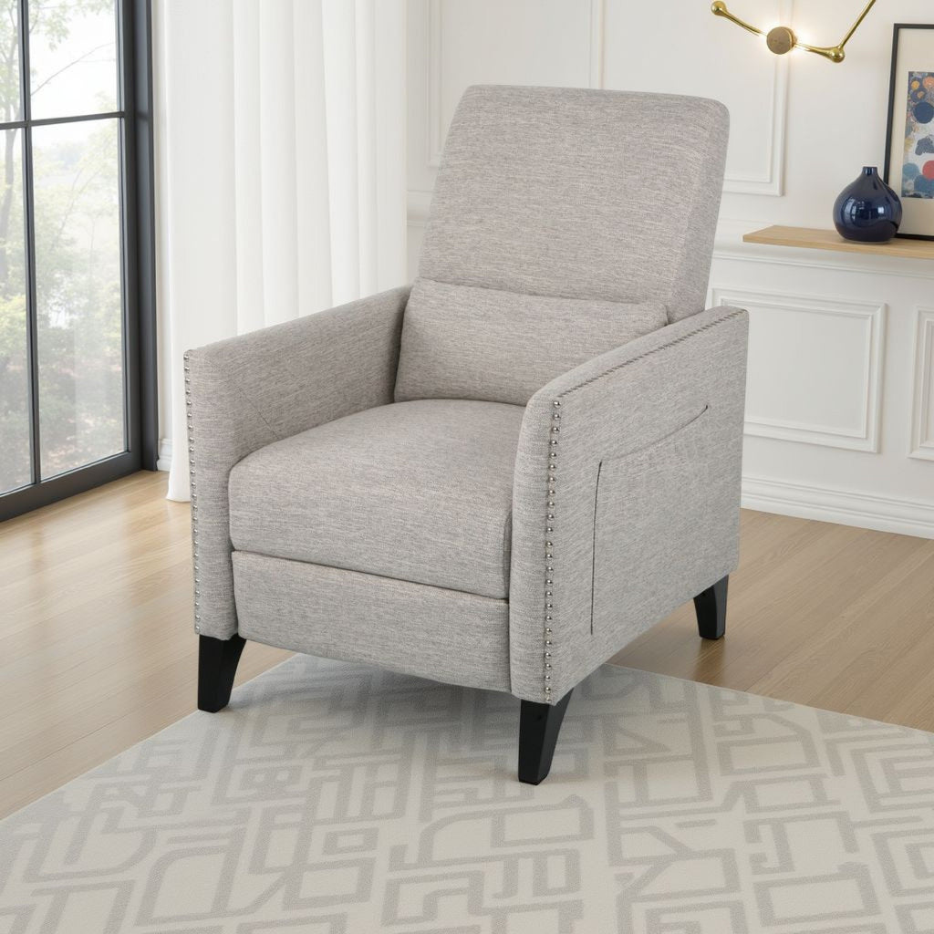 Fauteuil inclinable Davy Pushback, garniture cloutée, bois de bouleau, tissu gris