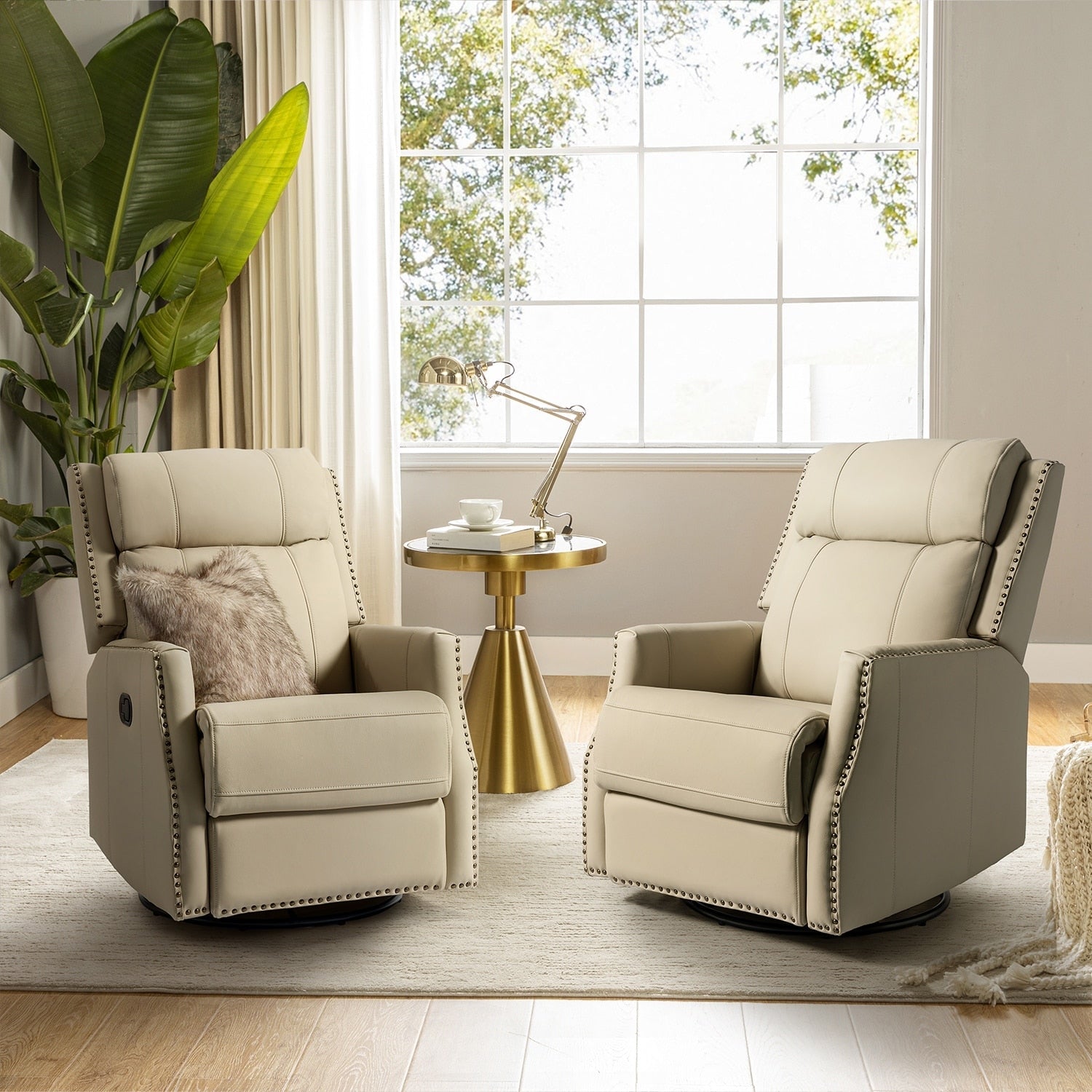 Lot de 2 chaises pivotantes modernes en cuir véritable Demeter pour chambre d'enfant avec garnitures cloutées par HULALA HOME