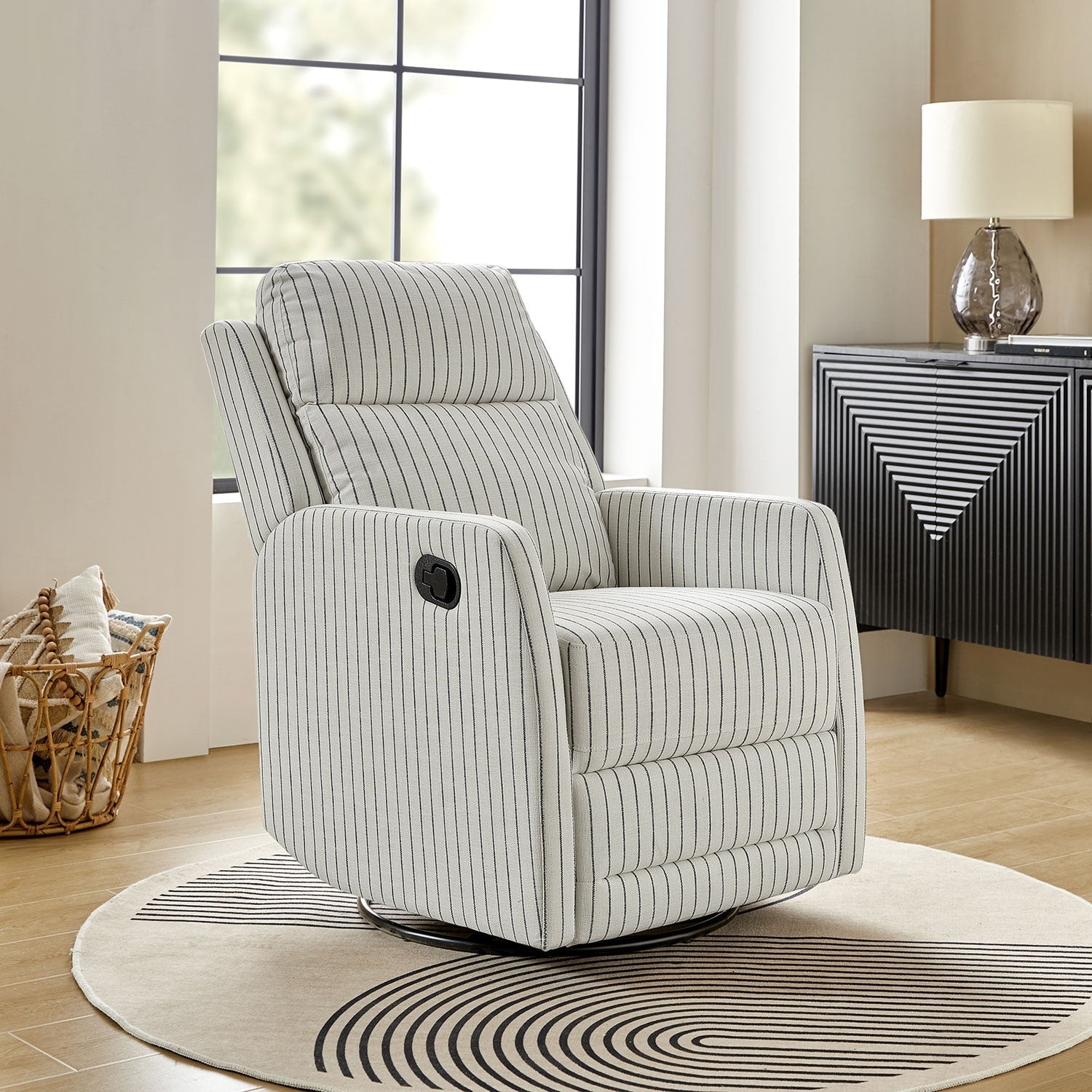 Fauteuil inclinable pivotant à 360 degrés Diana Modern en polyester par HULALA HOME