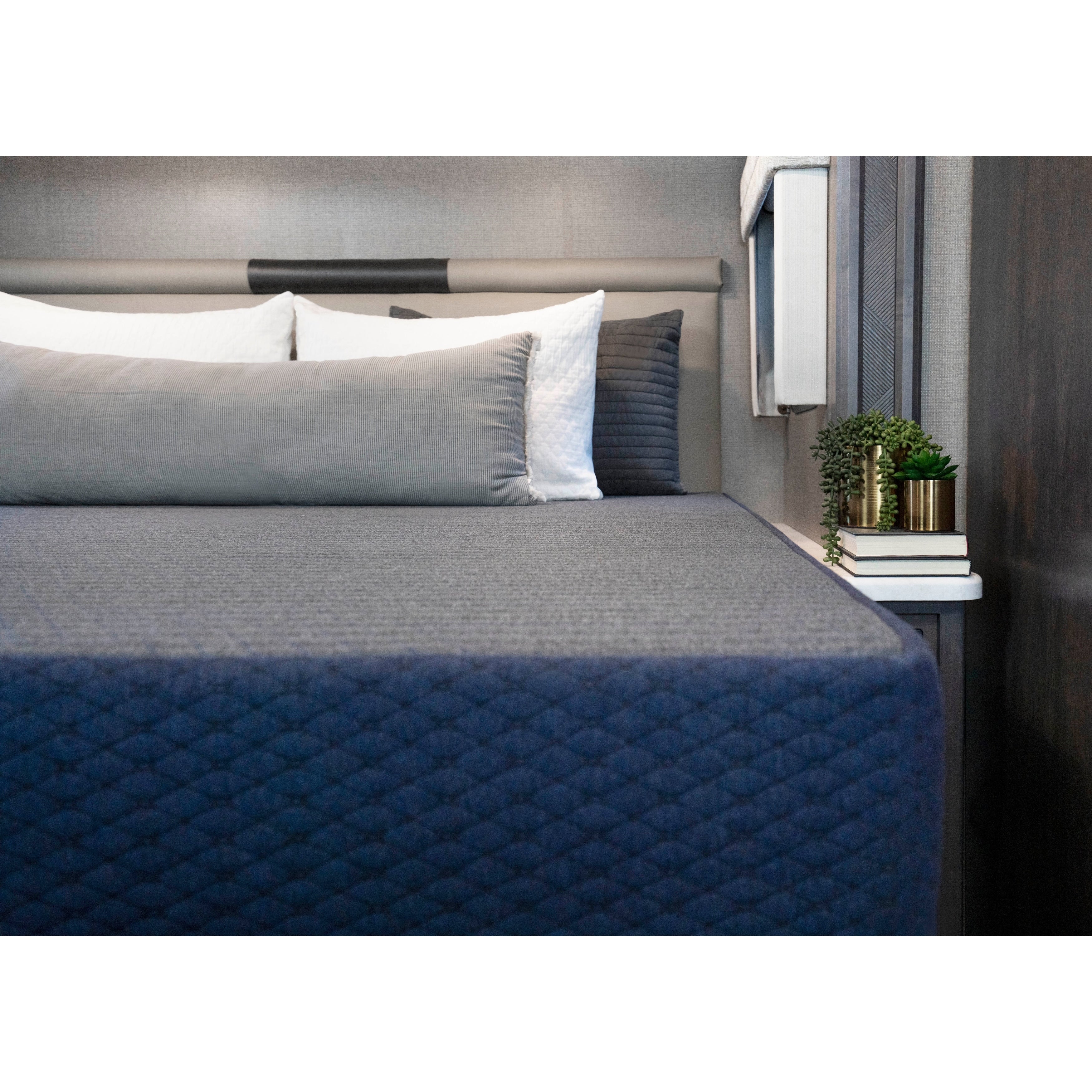 Matelas Dreamfoam Bedding Chill 12 en mousse à mémoire de forme | Lit superposé pour camping-car 30 x 75 | Fabriqué en Arizona