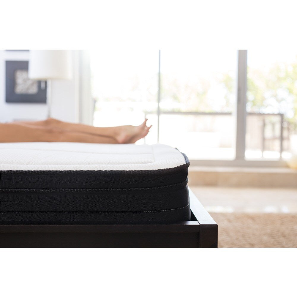 Matelas simple de 12 pouces en mousse à mémoire de forme et ressorts ensachés de la collection Euro Style