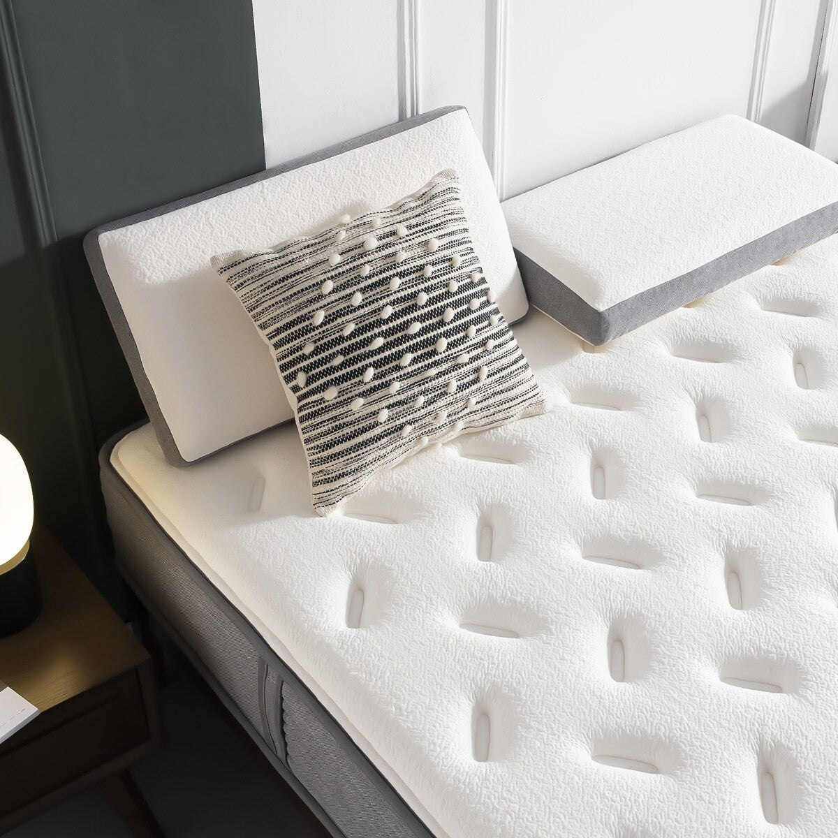 Matelas à ressorts ensachés en mousse à mémoire de forme, soutien du sommeil, sensation de fermeté moyenne, livré dans une boîte